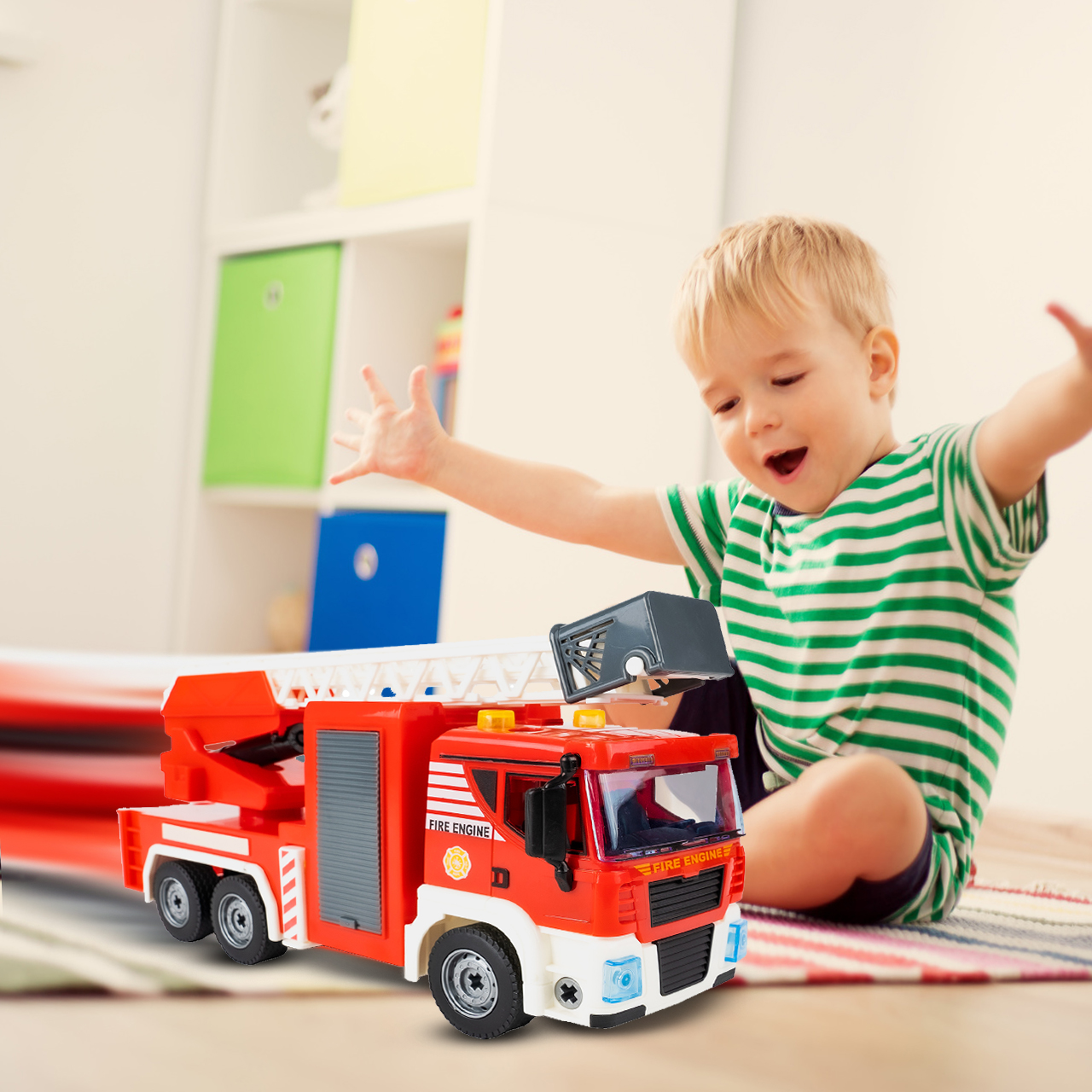 WÓŻ STRAŻACKI AUTO DO MONTAŻU STRAŻ POŻARNA 95 EL ŚWIATŁO DŹWIĘK WALIZKA Certyfikaty, opinie, atesty CE EN 71