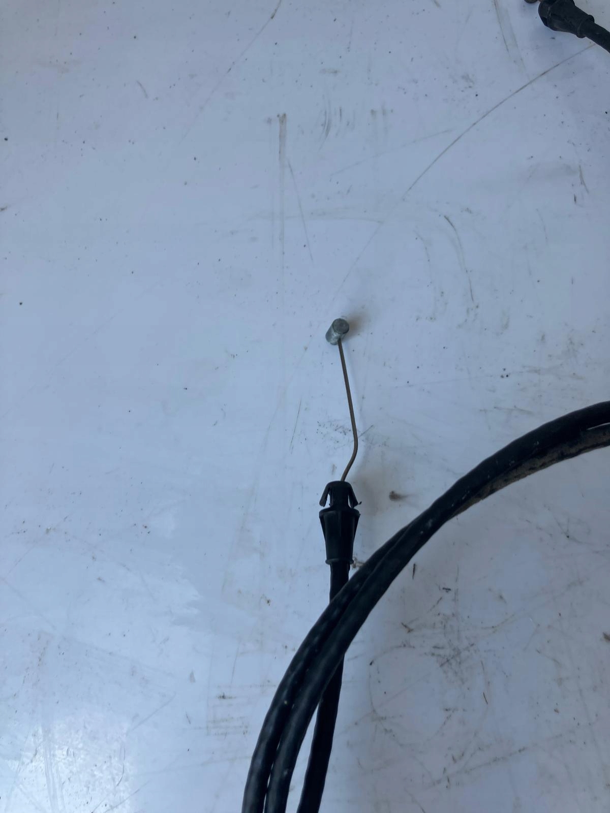 Câble du capot CHEVROLET CAPTIVA