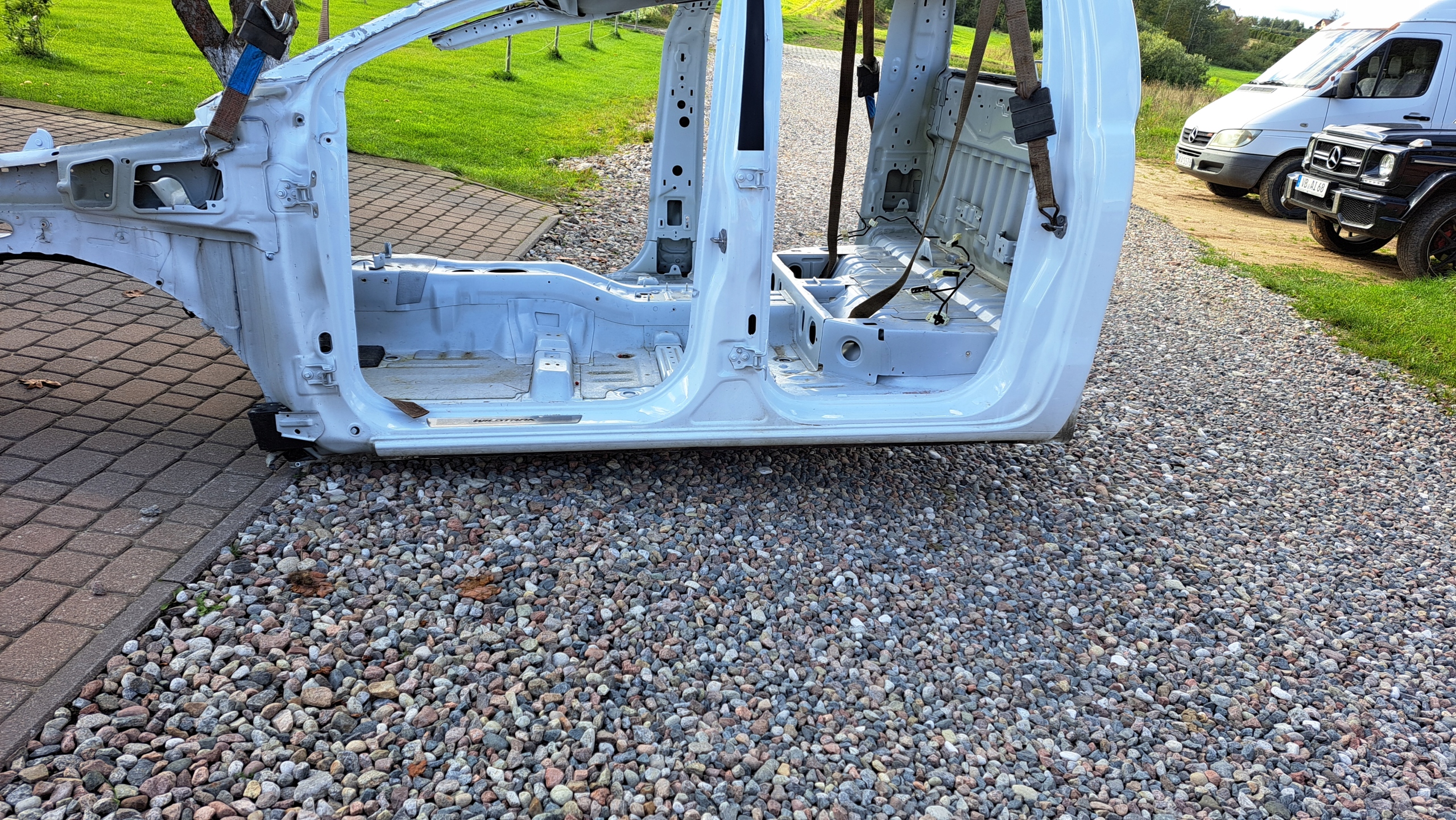 FORD RANGER 3 PRÓG SŁUPEK LEWY Typ samochodu 4x4/SUV Samochody osobowe