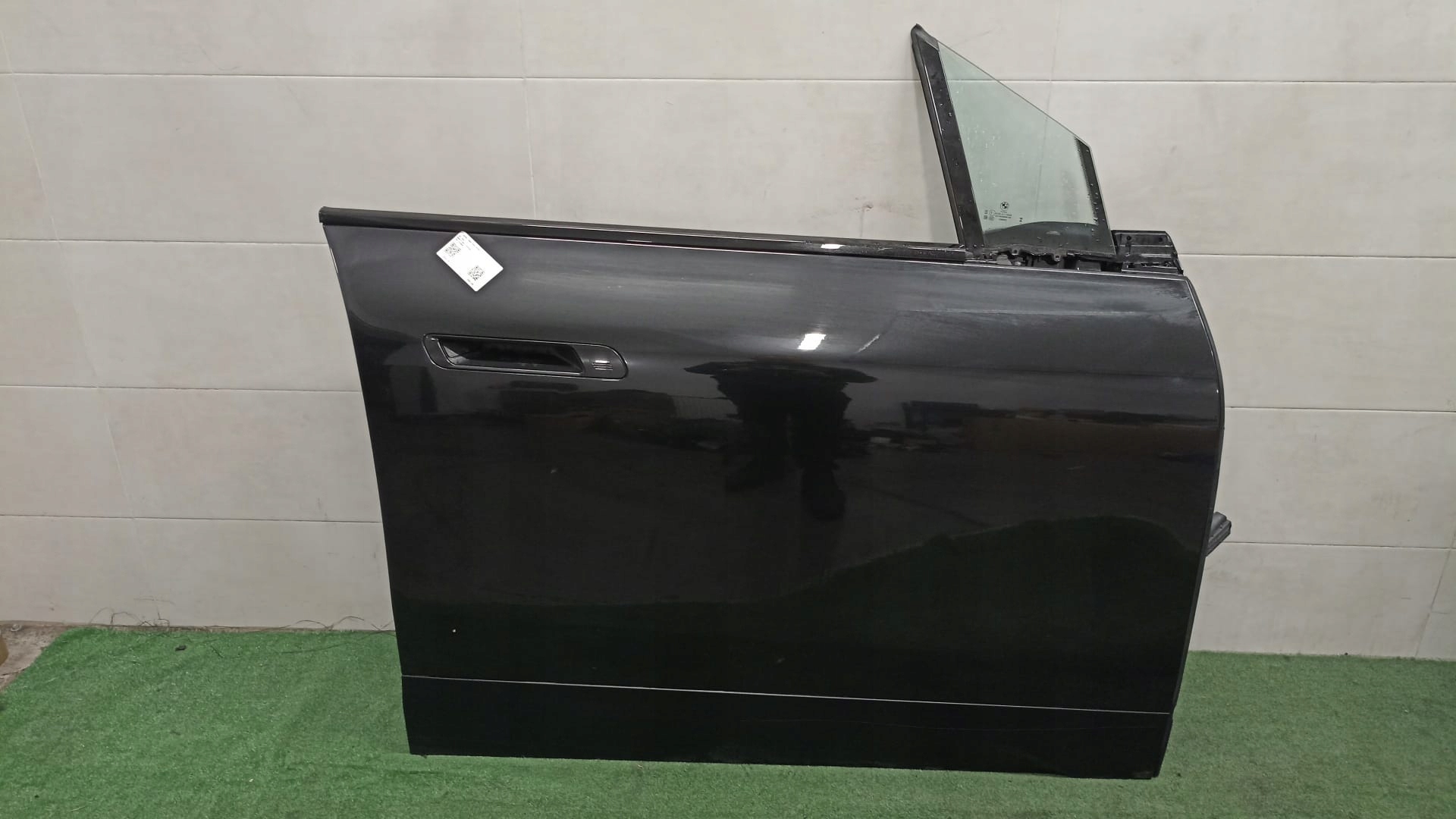 BMW iX i20 door right front colour 475 BLACKSAPPHIRE