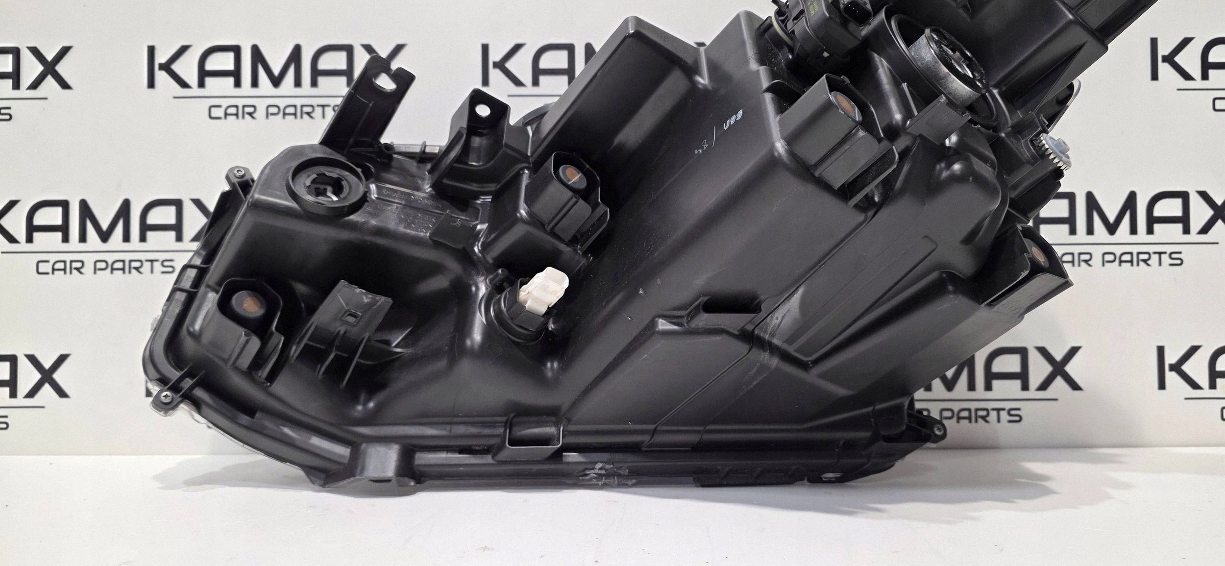 Reflektor right side Toyota Yaris Cross KOITO0D310