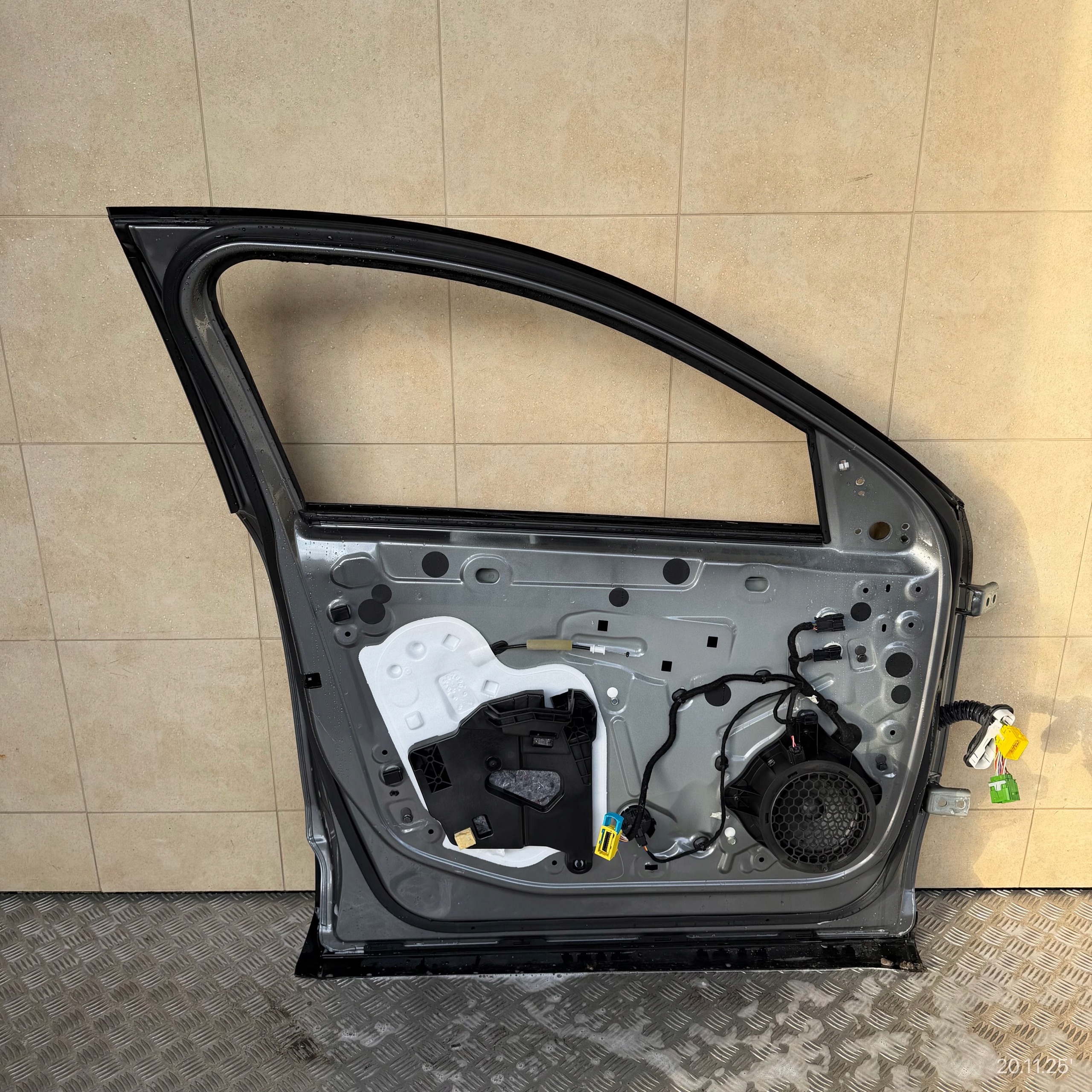 door complete front left CITROEN C4 X 2025 year