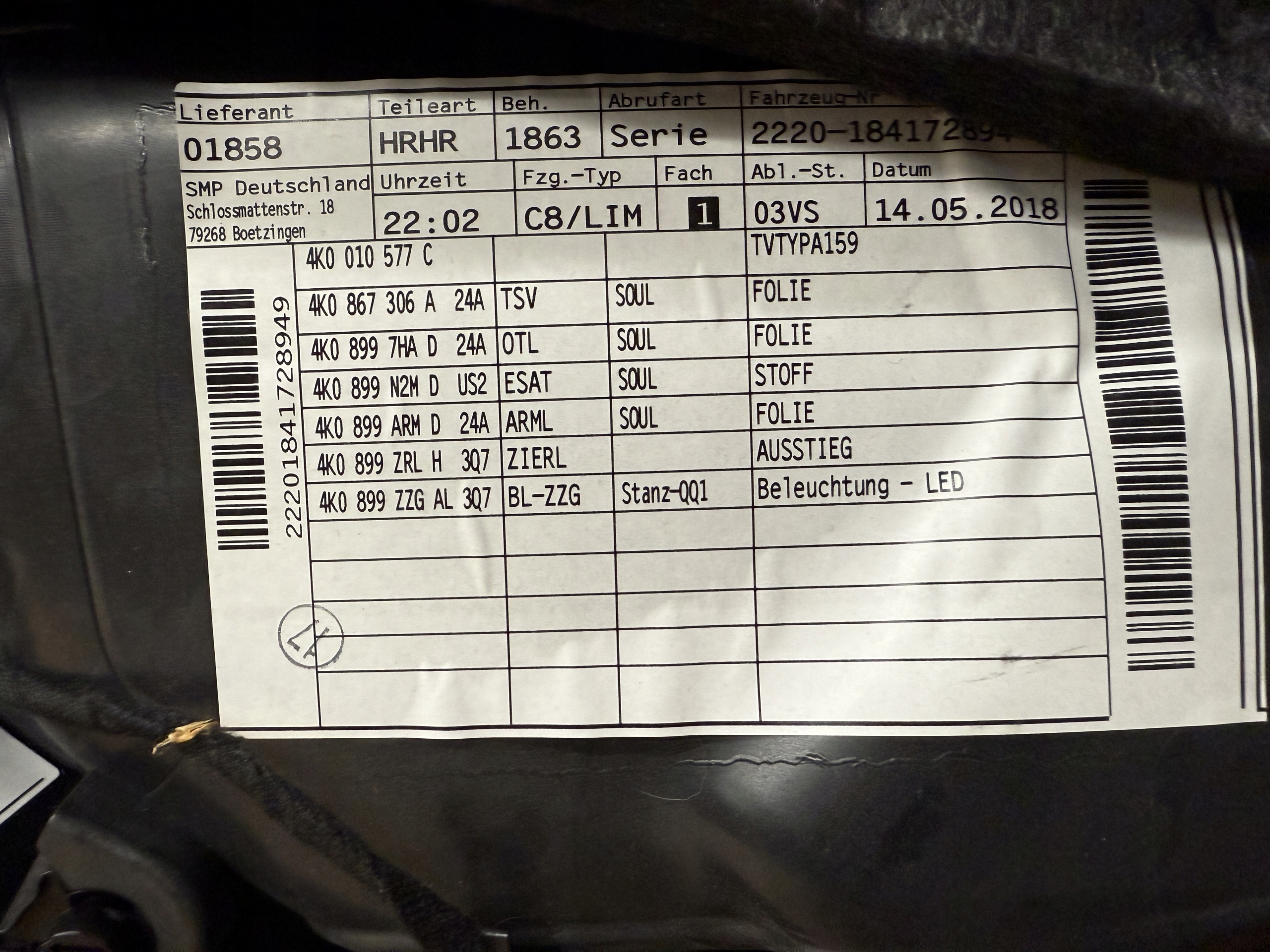AUDI A6 4K C8 upholstery side door right rear part
