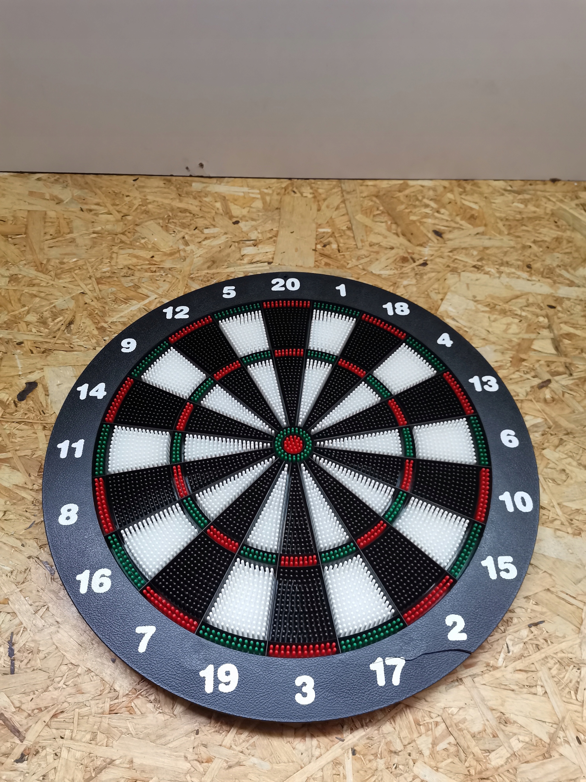 Relaxdays Tarcza do darta 42 cm dobra dla dzieci Kod producenta 10021463