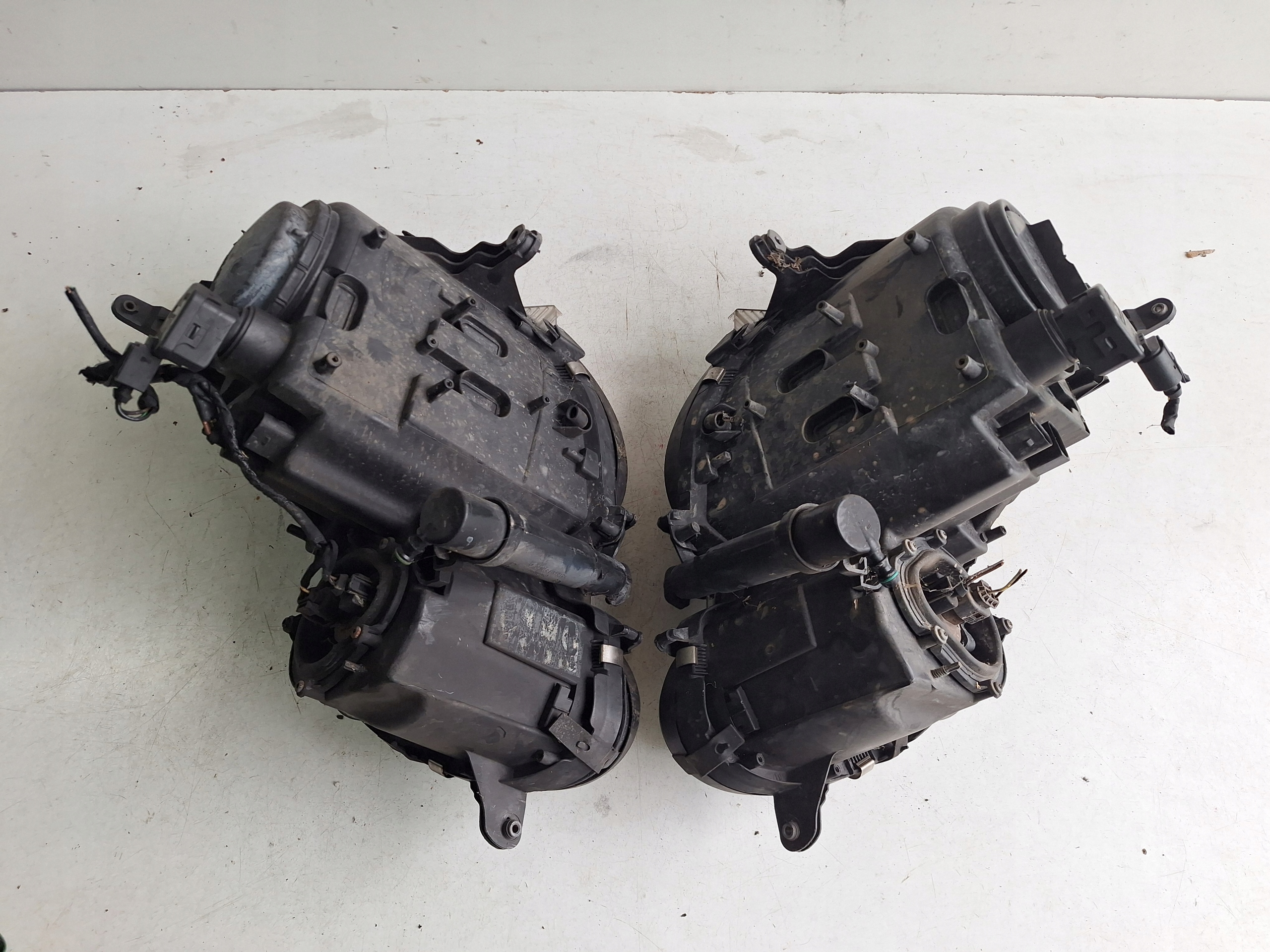 MERCEDES E-KLASA W211 02-06 light left UK