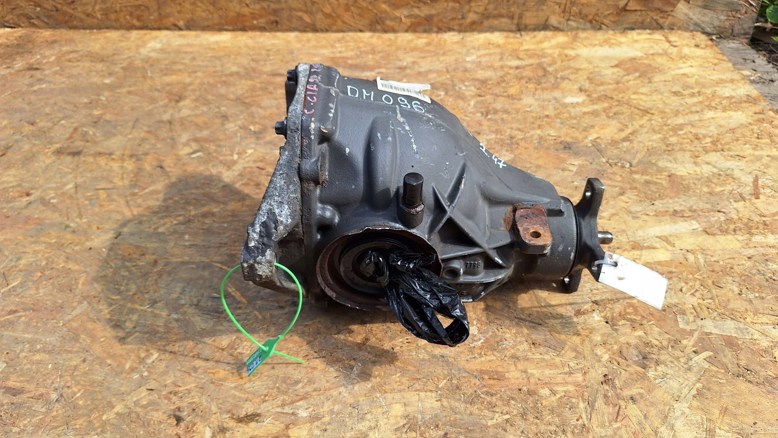 diff differential rear part 2.47 2043504810 2043510608 MERCEDES W204 2.2 CDI 4MATIC 11