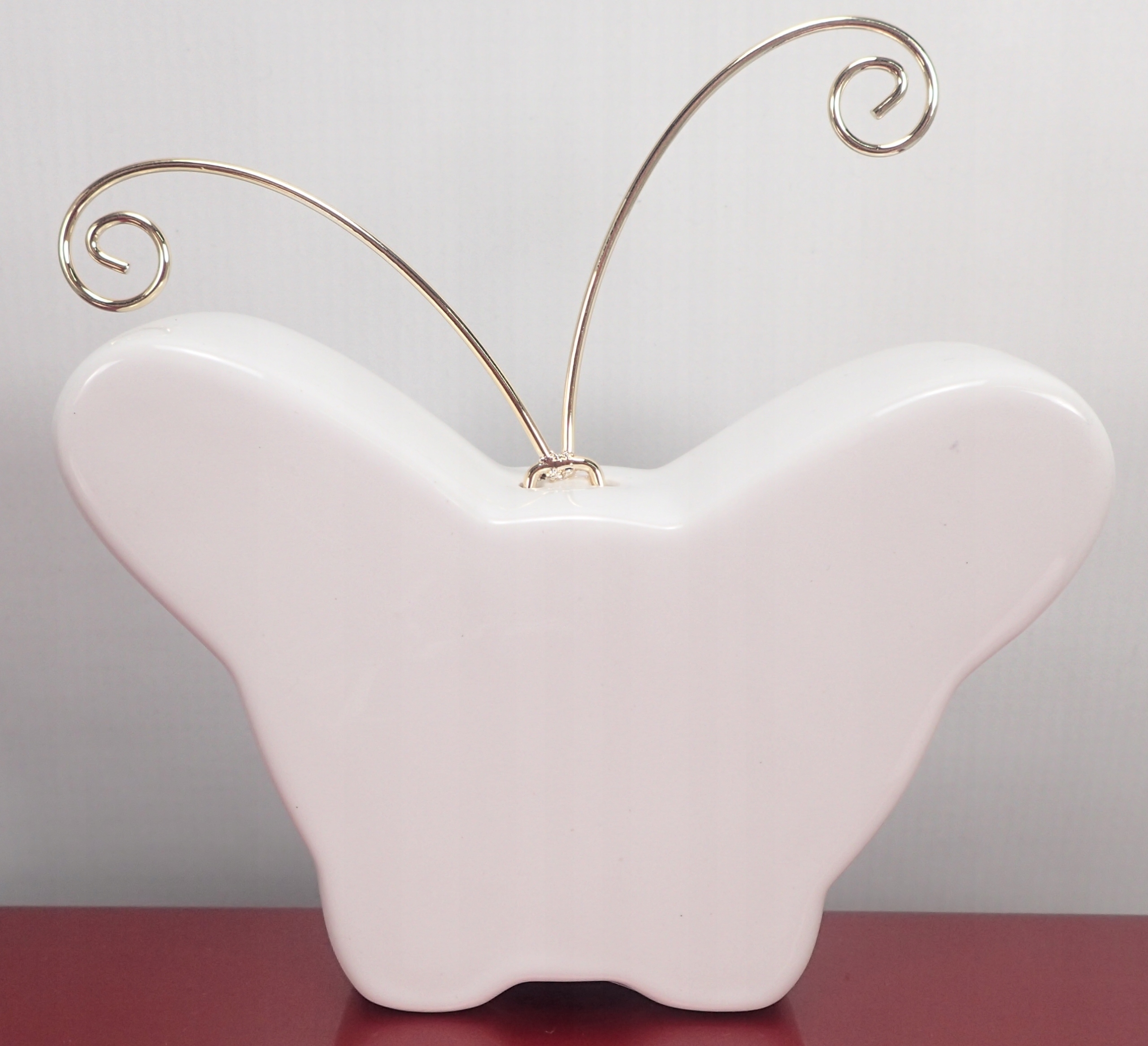 

Melinera Piękny ceramiczny dekoracyjny motyl biały