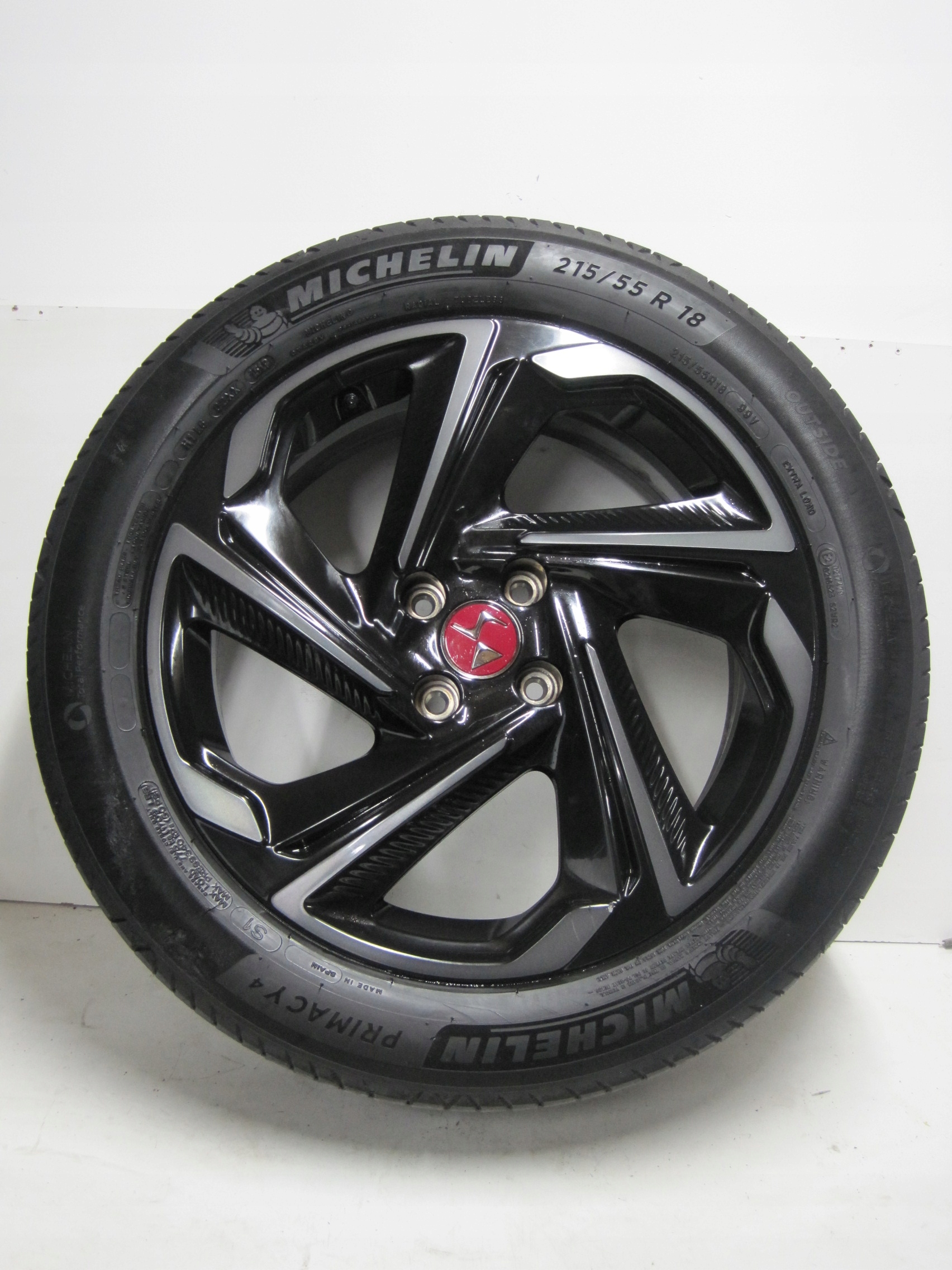 wheels discs tyres CITROEN DS3 CROSSBACK R18