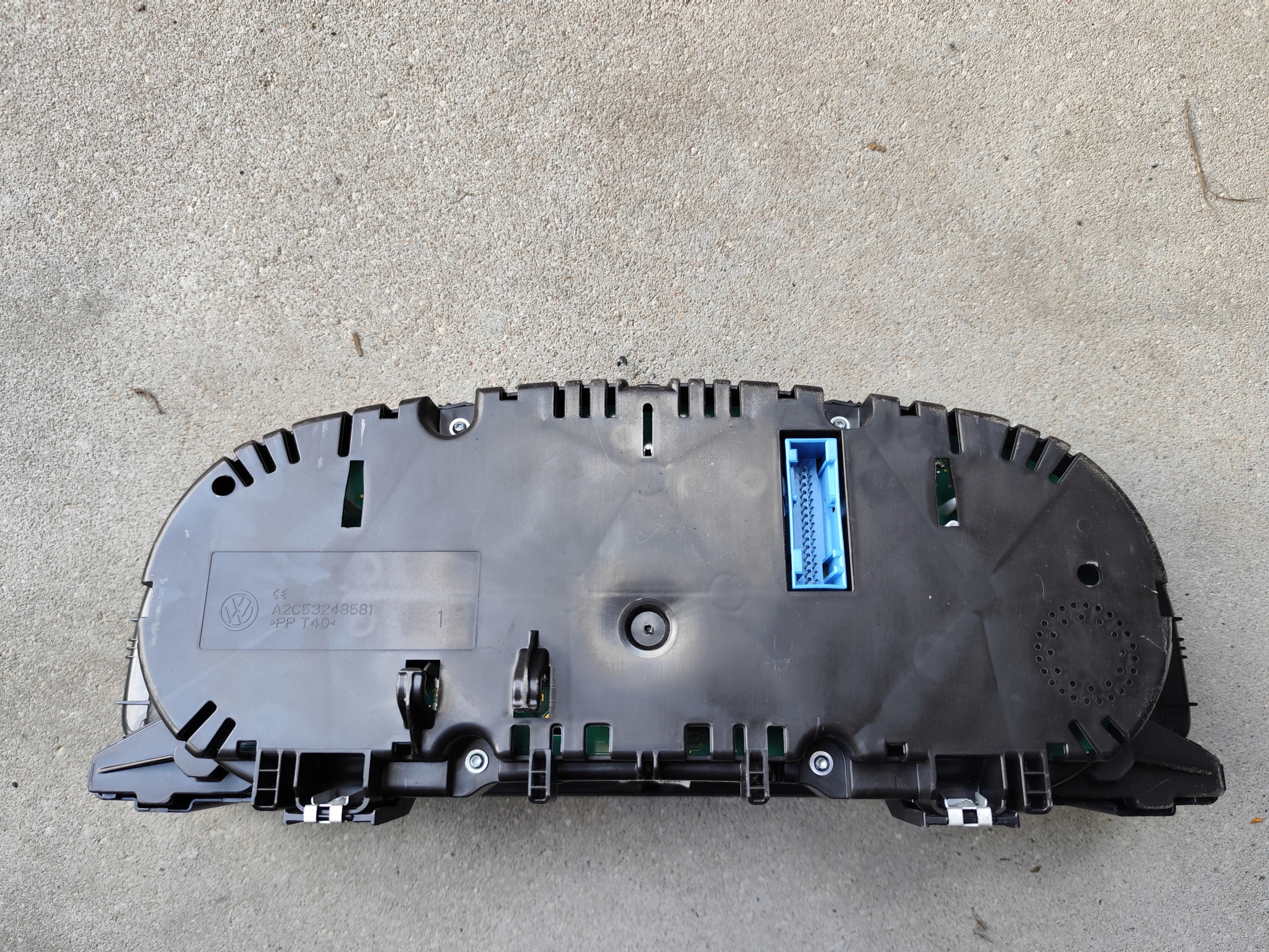 dials dials predkosciomierz VW T5 LIFT 2.0 TDI 7E0920860J