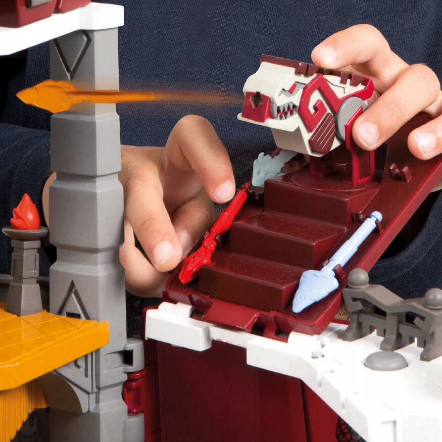 GORMITI WIEŻA ZAMEK GORMITÓW ZE ŚWIATŁEM I DYMEM Typ figurka