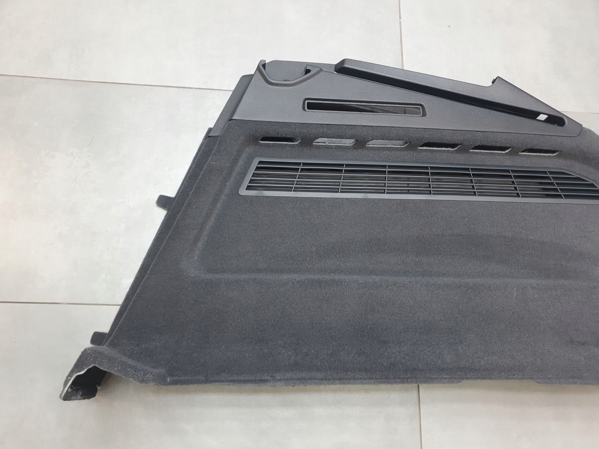 Audi Q8 boot upholstery right rear part 4M8863880M