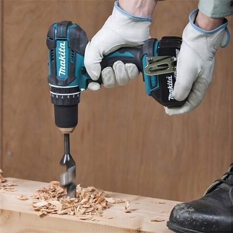 MAKITA аккумуляторная отвертка 18V 2X2AH DDF485RAJ