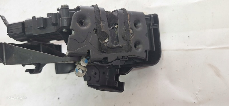 lock door FORD C-MAX right rear part 3M5AR26412BS