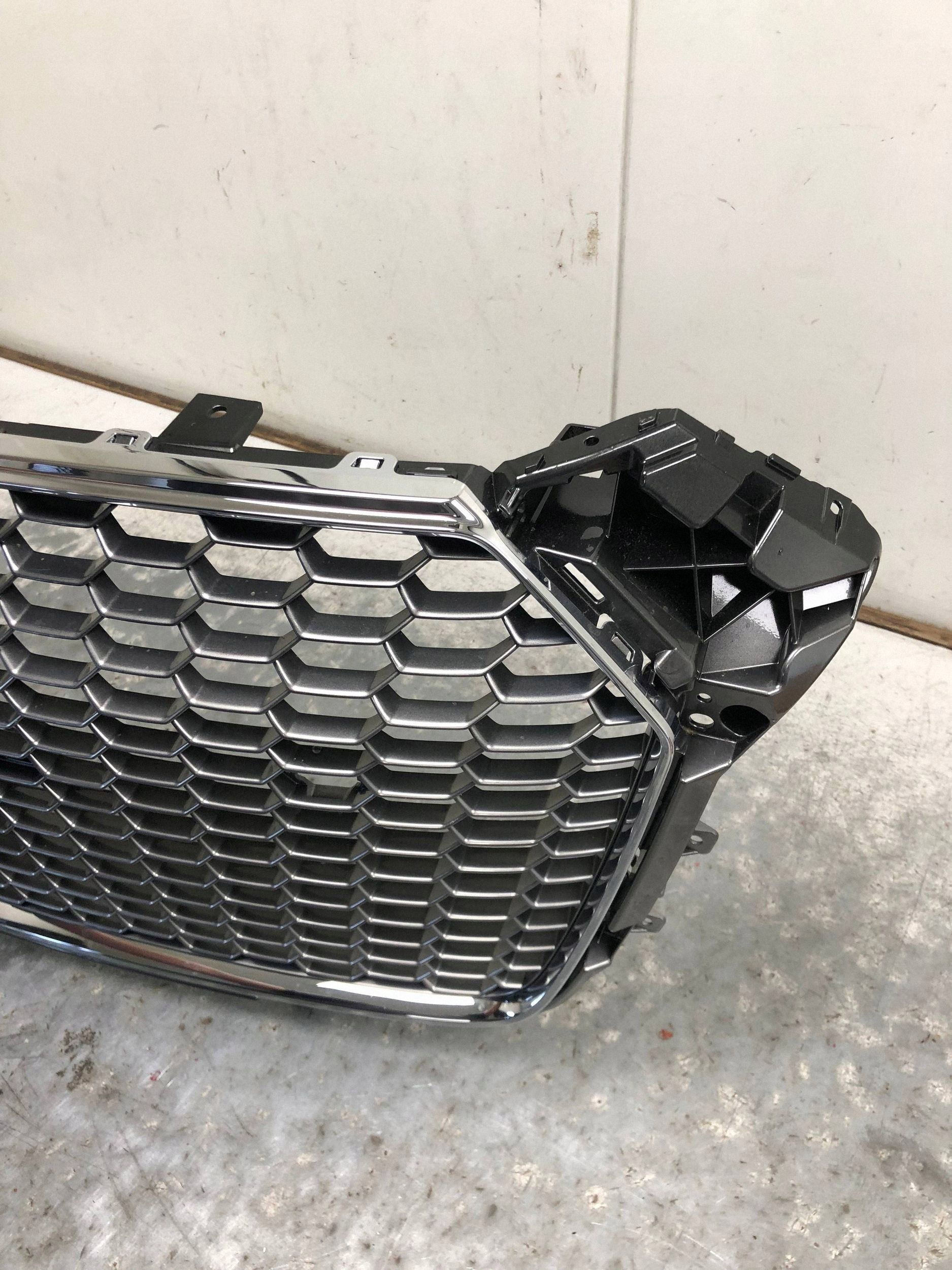 Grill Grill CHROM AUDI R8 4S0853653D
