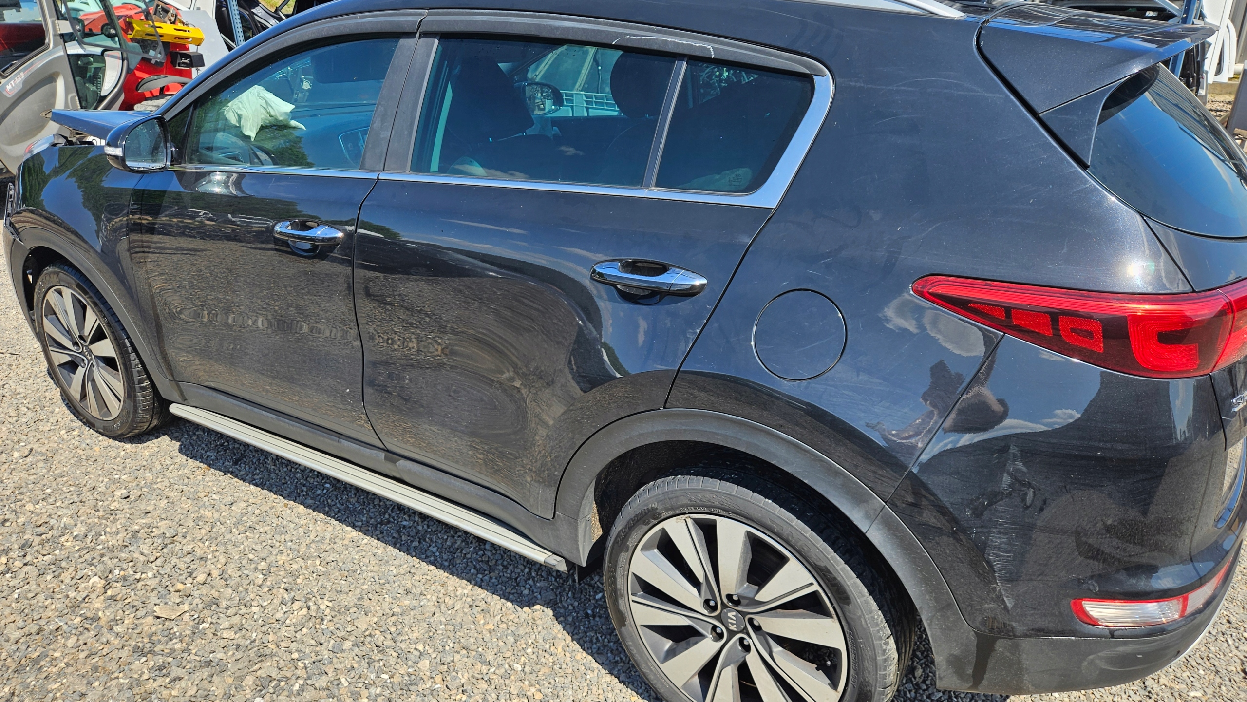 KIA SPORTAGE IV fender left front colour 1K