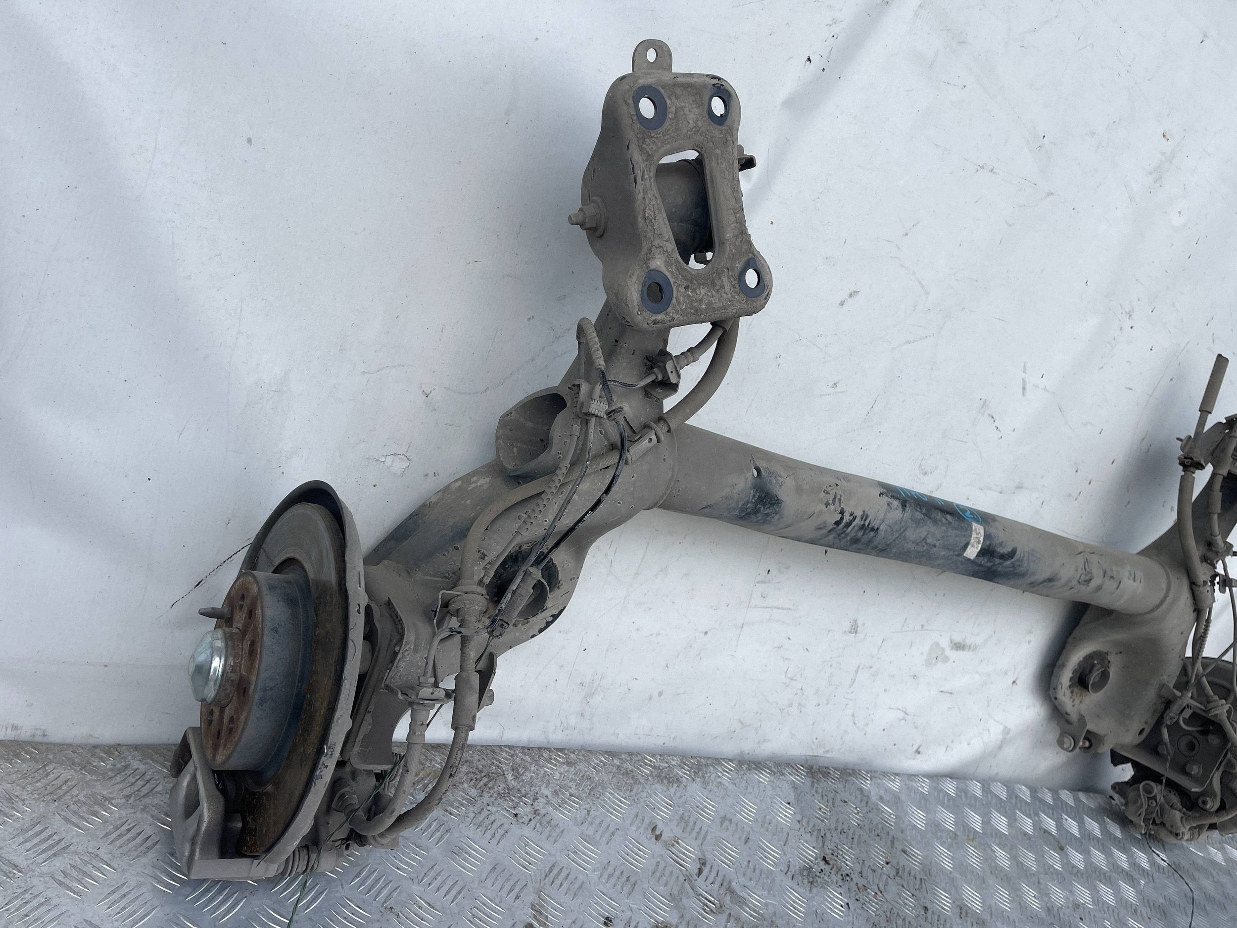 sider rear axis FIAT TIPO 2 II 15- KOMBI