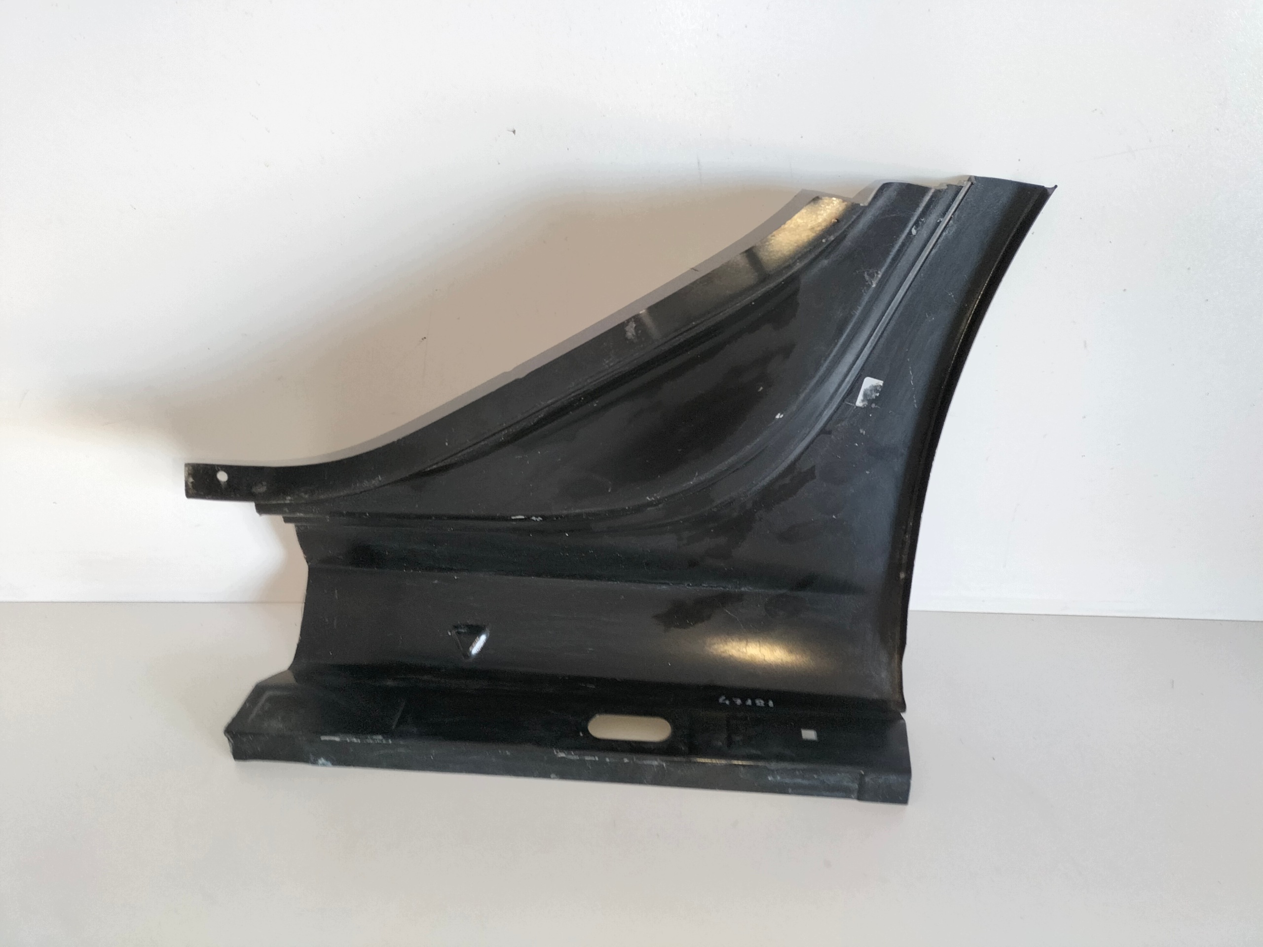 threshold side zejscie rear part right SKODA KAMIQ 19
