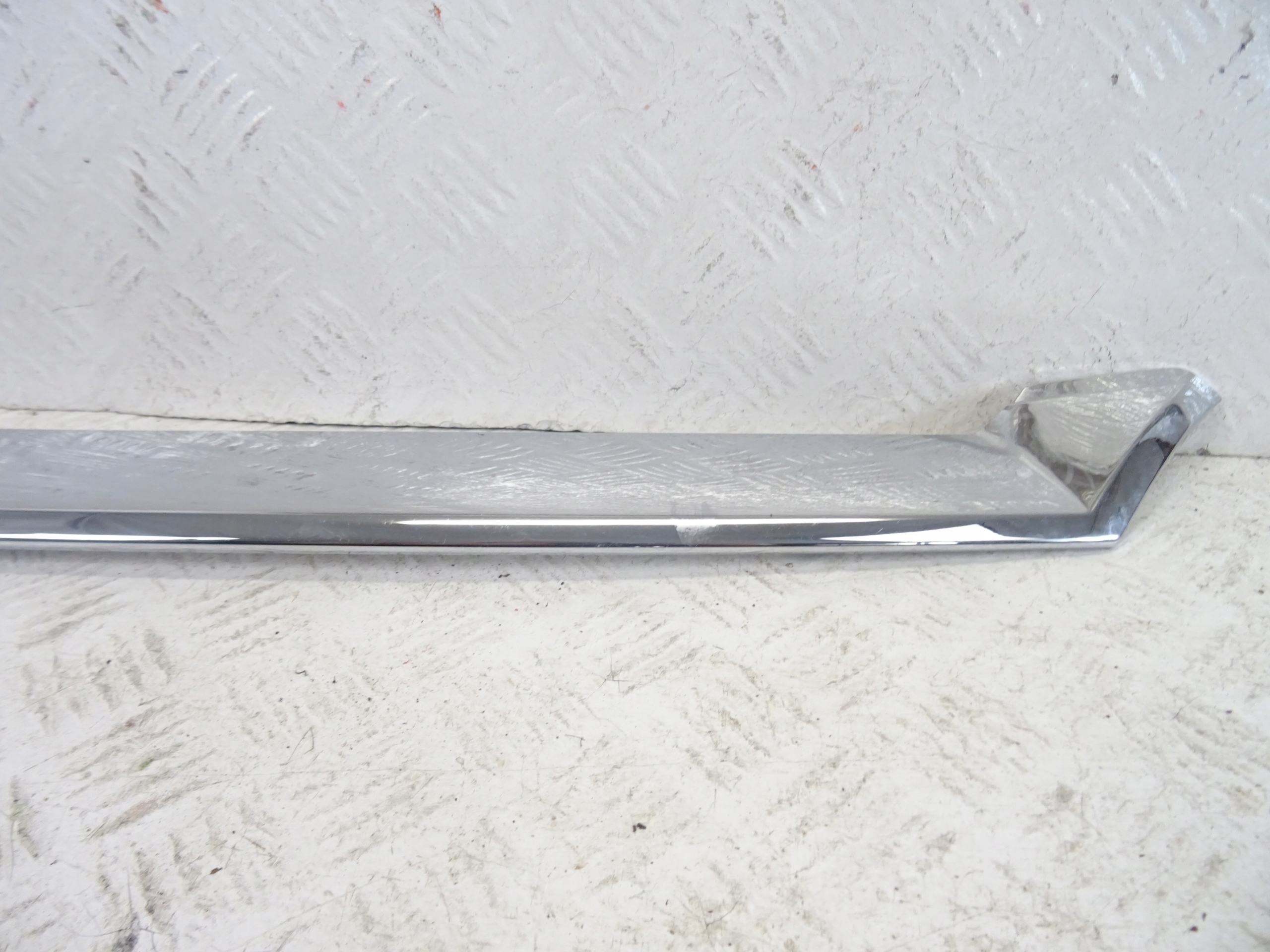 moulding GRILLA grille front CITROEN JUMPY II LIFT 13051723