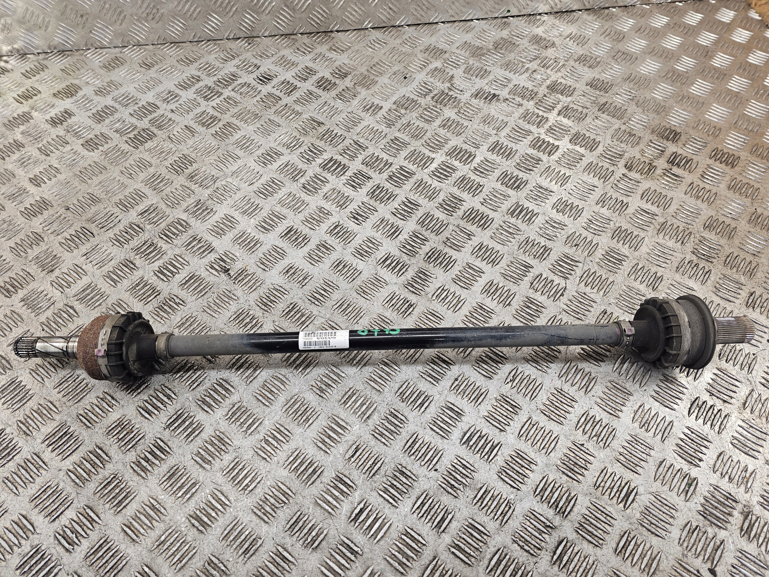 VOLVO V90 S90 semi-axis rear part right left 31367070