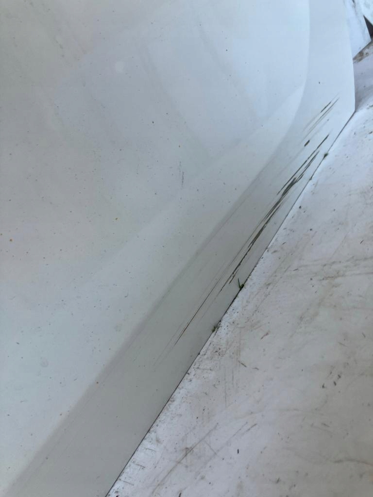 dveře pravý předek PEUGEOT 208 EWPB