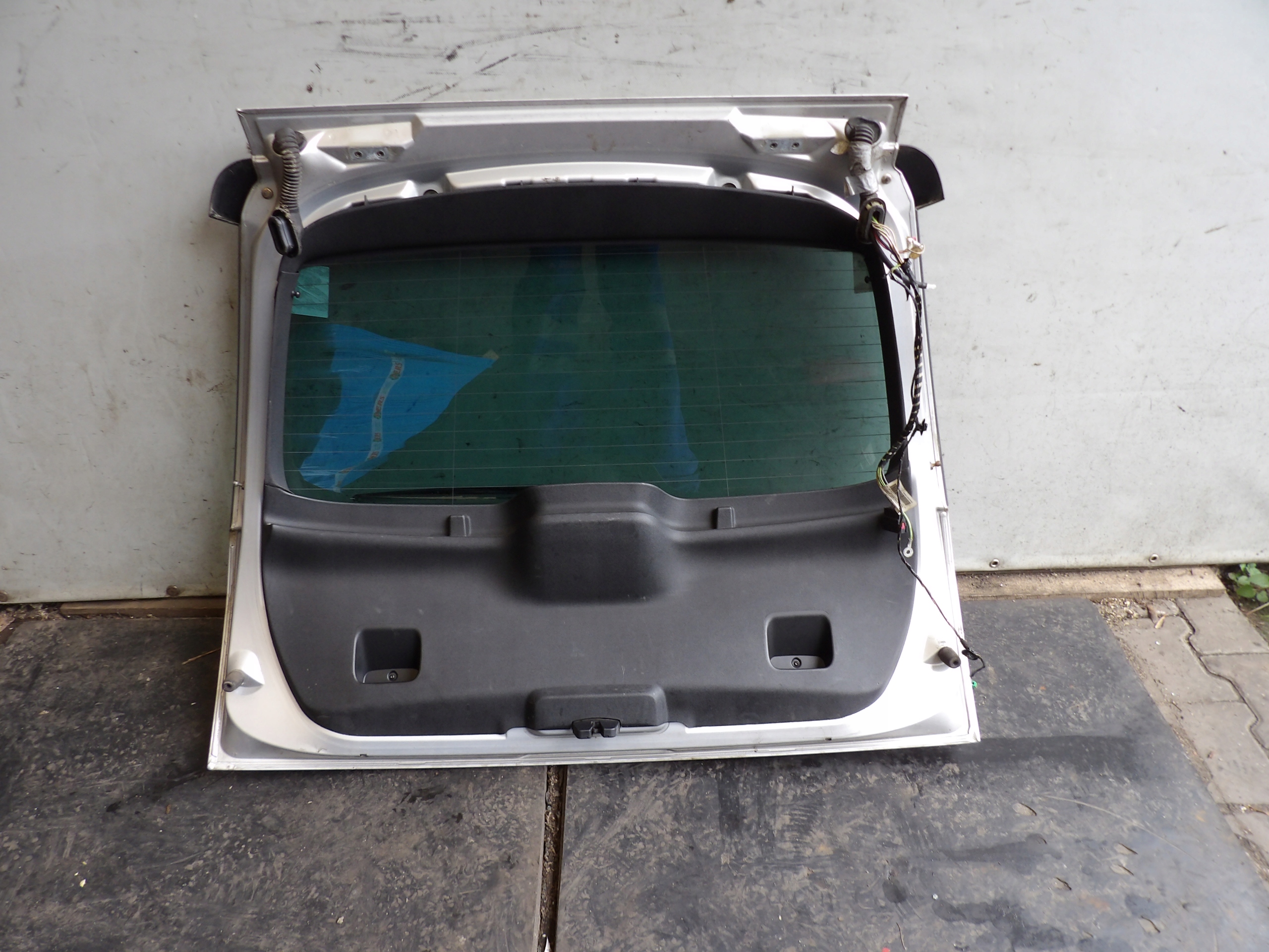 Citroen C4 boot doors HB 5D lak. EZR