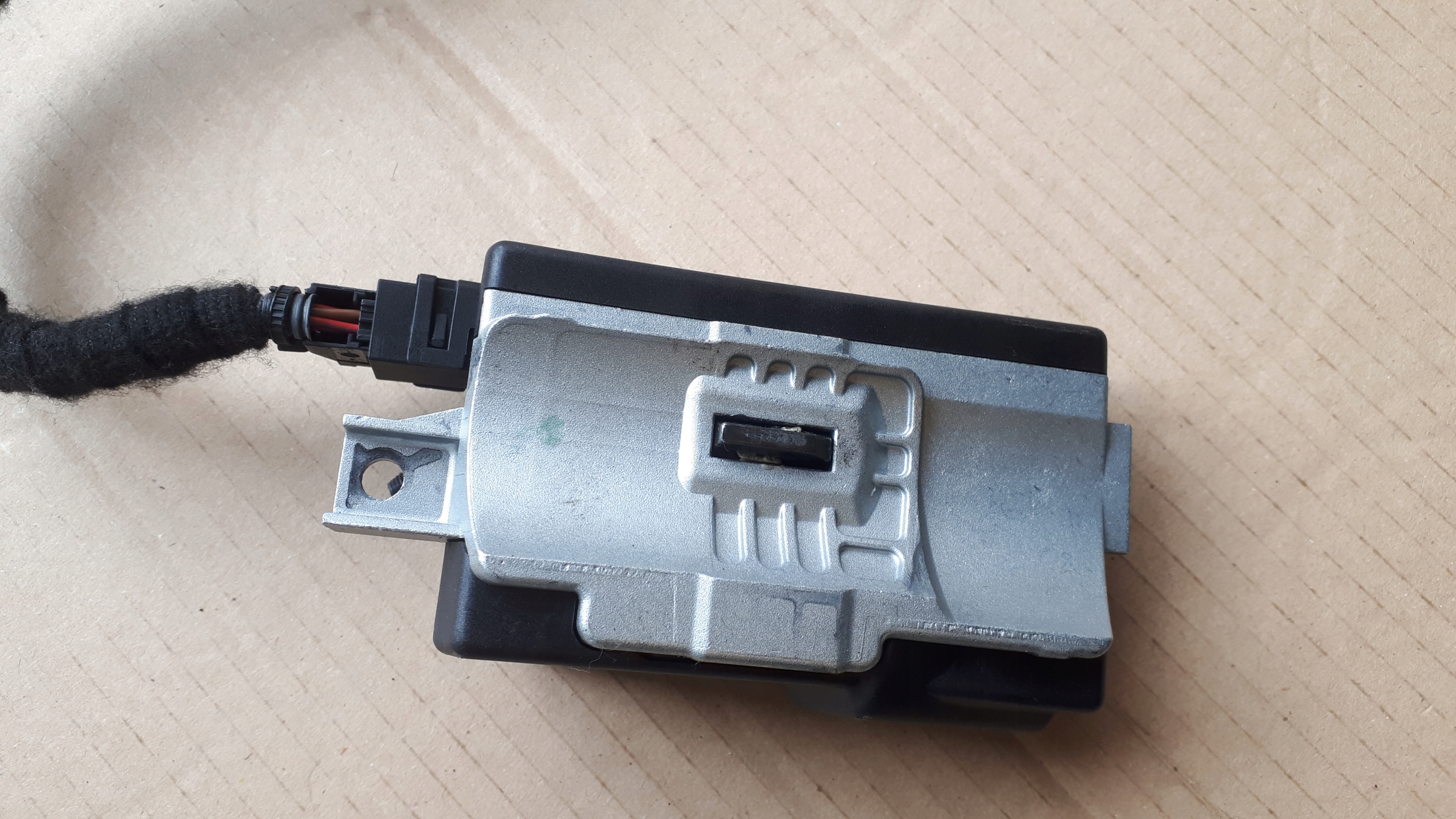A4 B8 A5 Serrure Colonne de direction Volant 8K0905852C