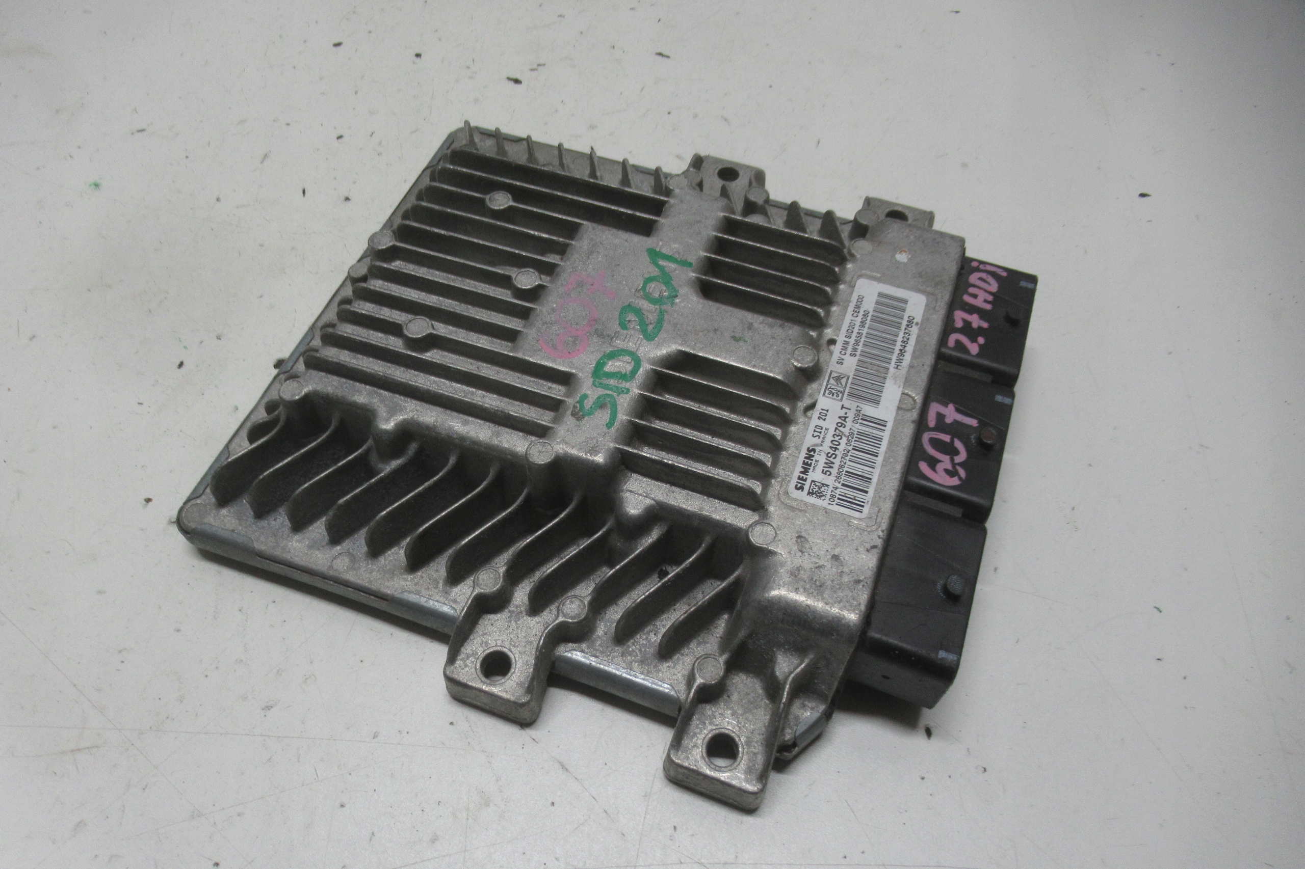 PEUGEOT 607 2.7 HDI computer STEROWIK Motore 5WS40379A-T