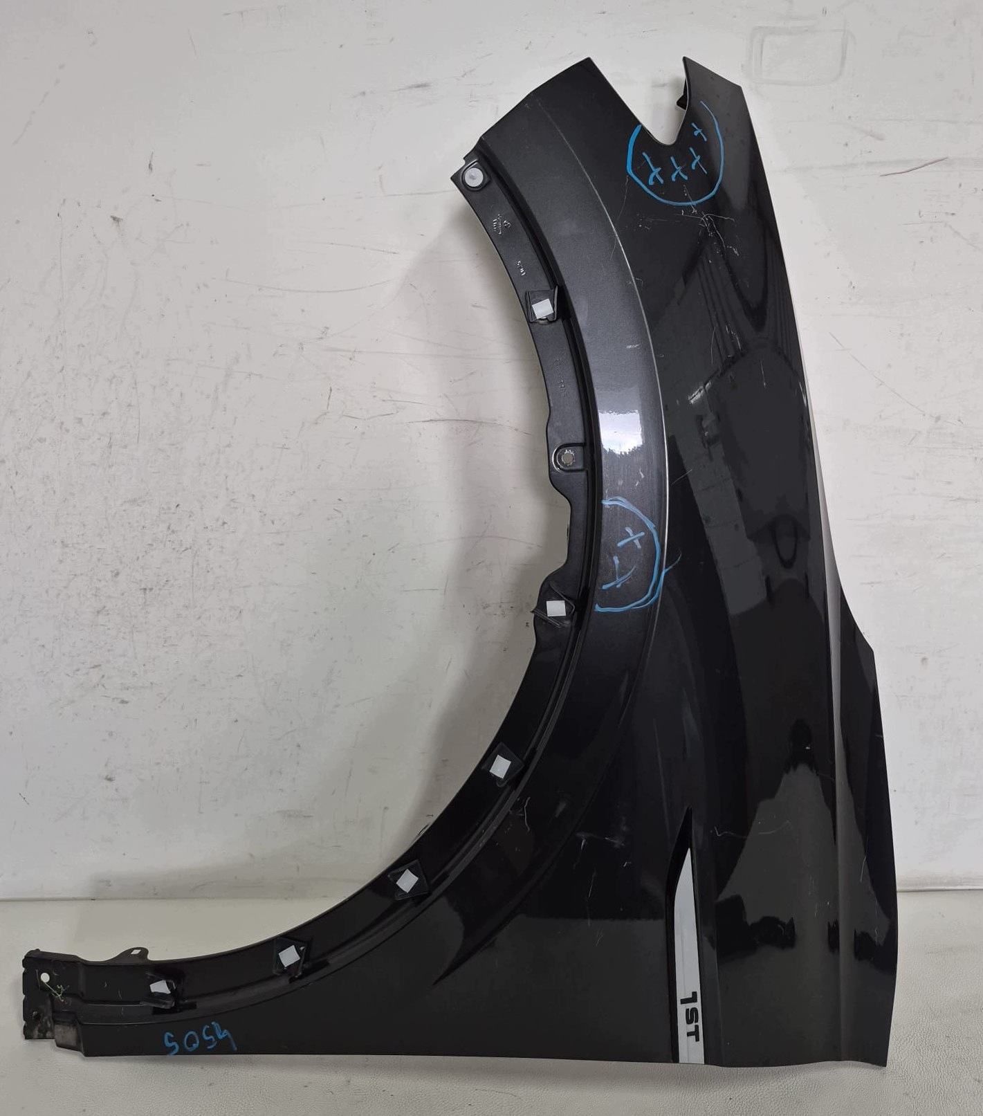 VW ID4 ID.4 11A 20- fender left front front 11A821105