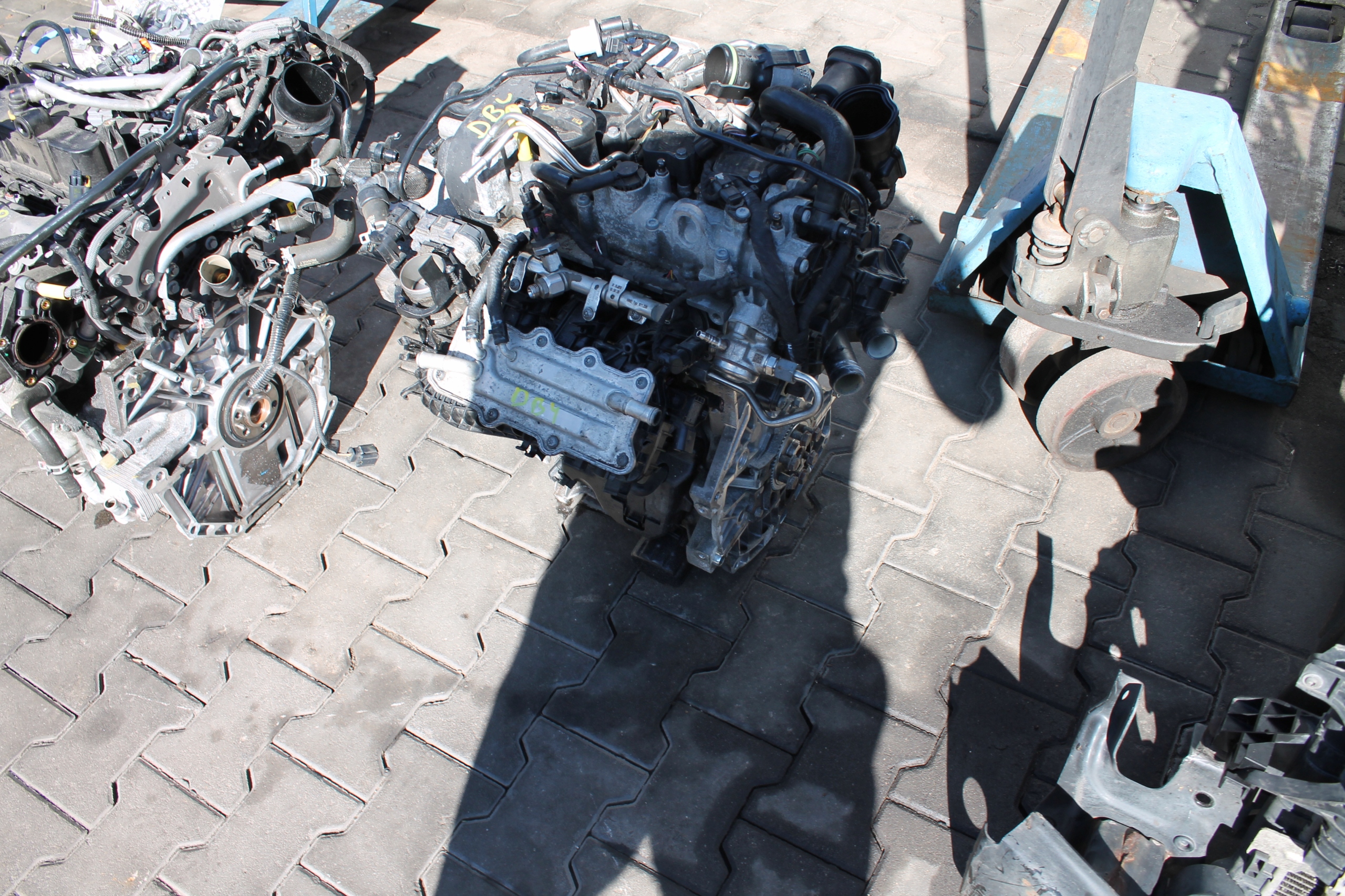 engine complete VW 1,0 TSI DBY 15 TYSKM