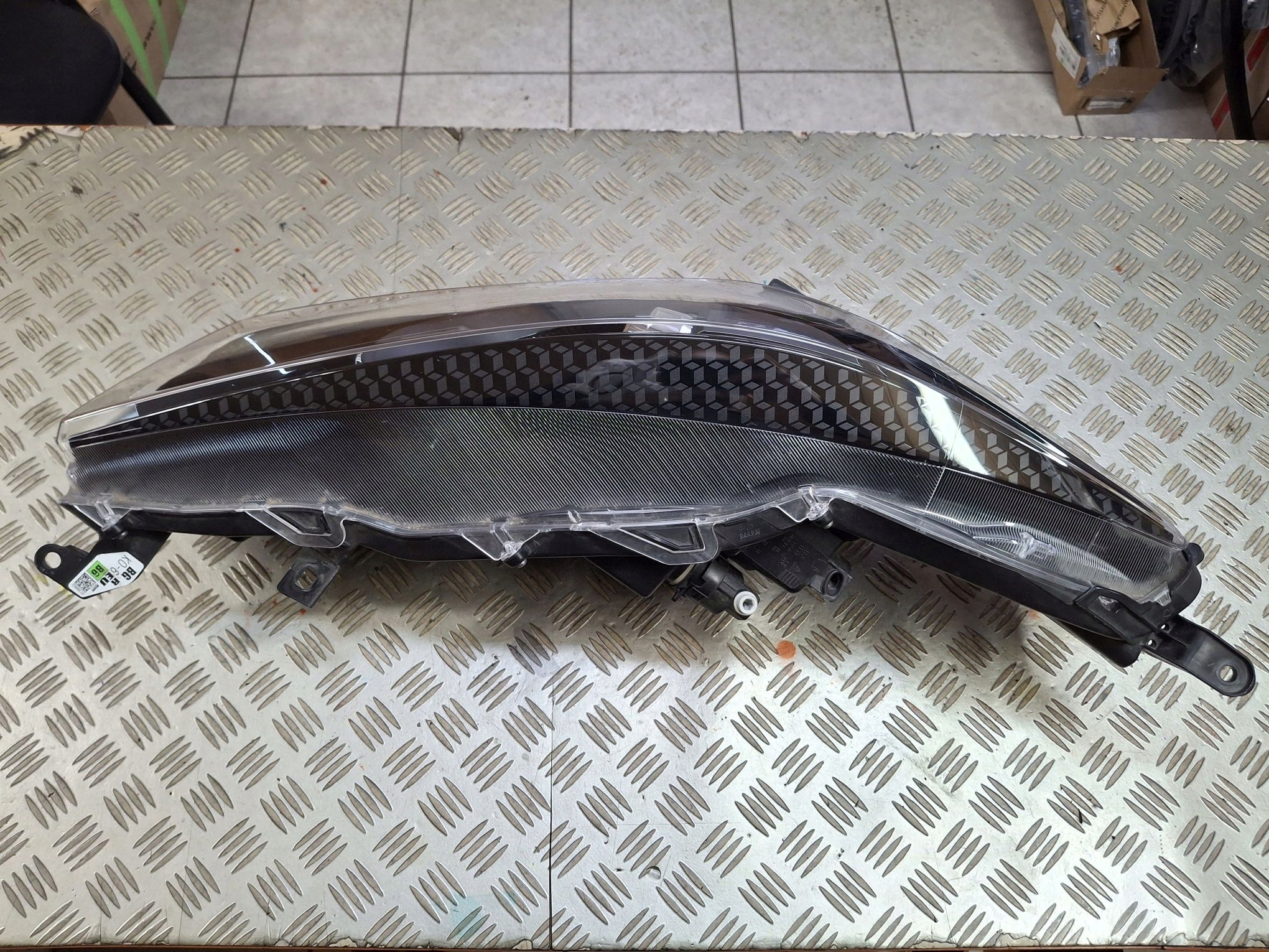 light right front TOYOTA YARIS IV K0-6 2020R->
