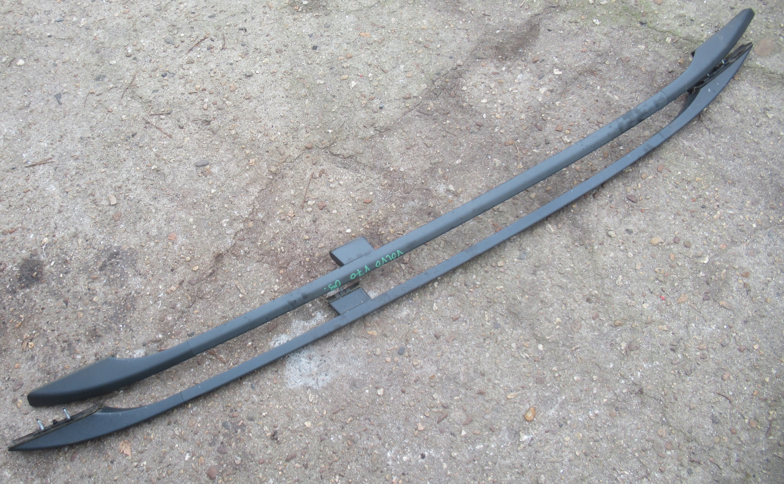 VOLVO V70 2.0 D 09R Dachreling dach KOMPLET