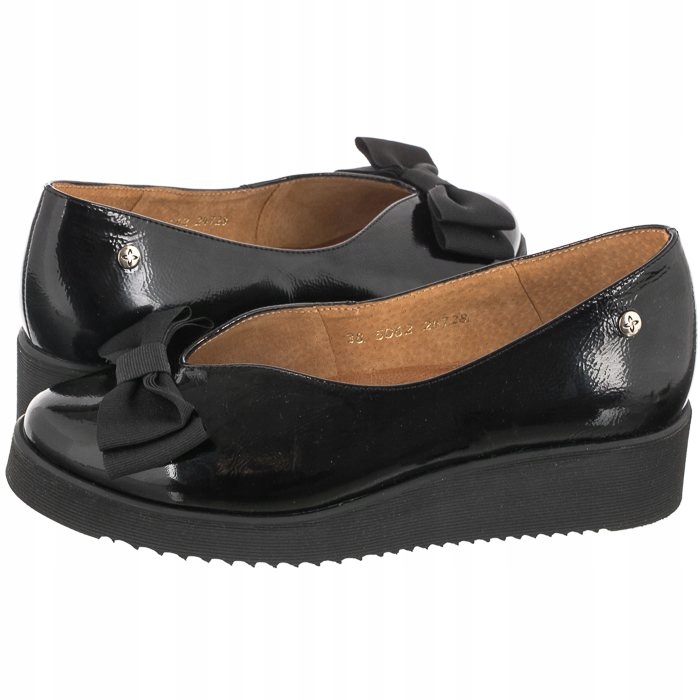 Dámské lodičky na podpatku Maciejka černé 05062-01