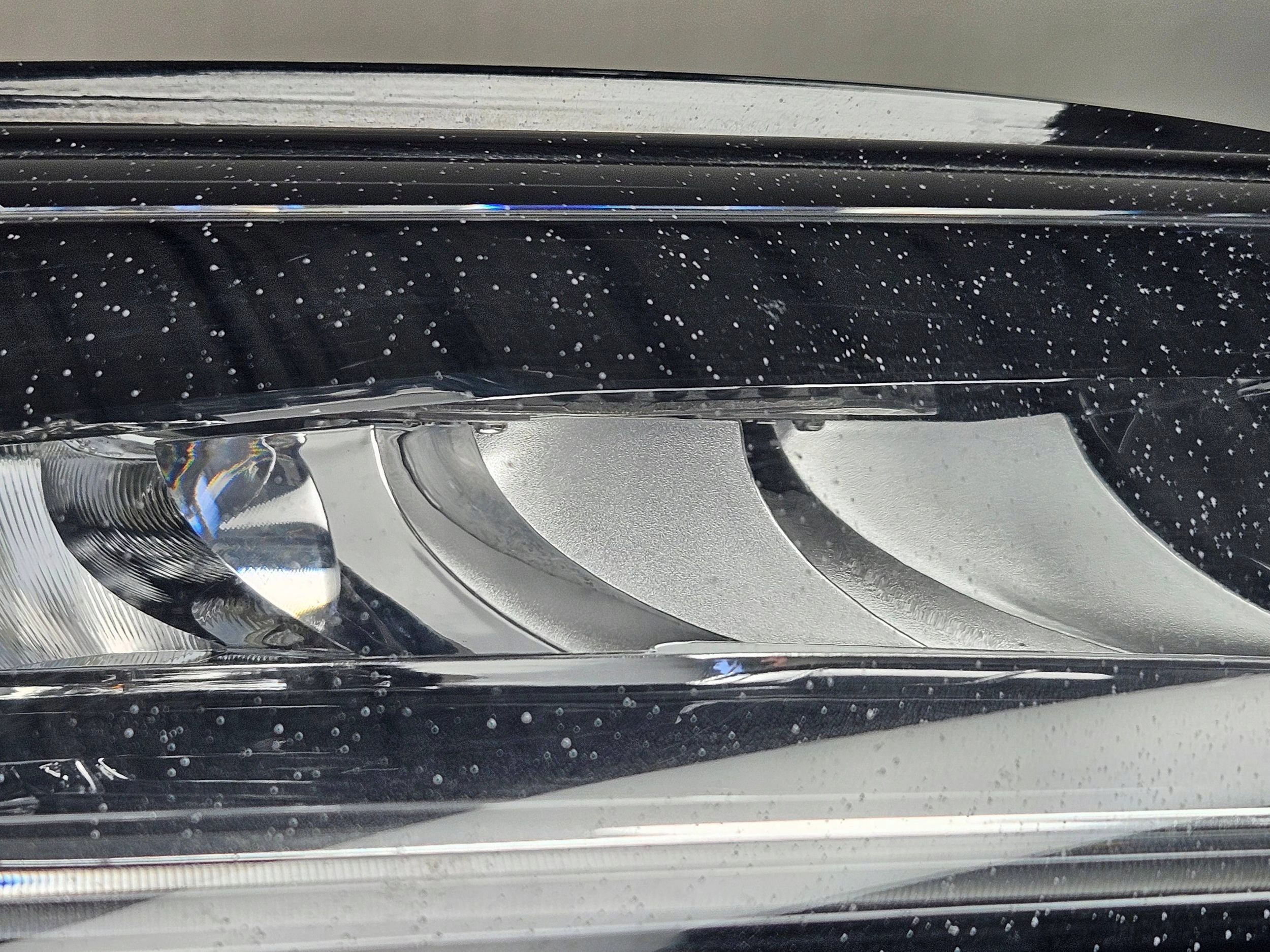 фара правая Сторона SKODA KODIAQ 566941016F