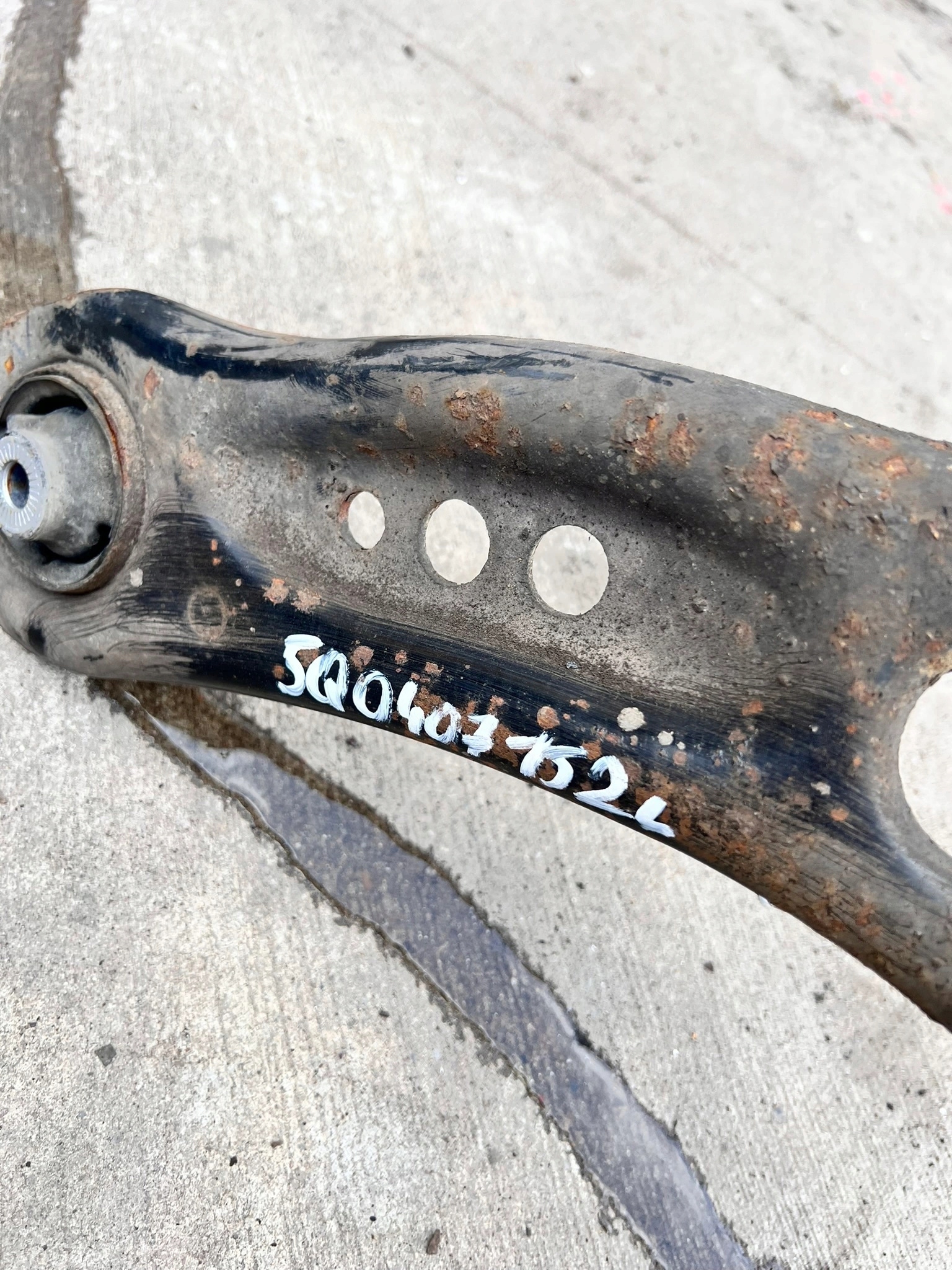 swing right front AUDI A3 VW SKODA 1T0413031DB original