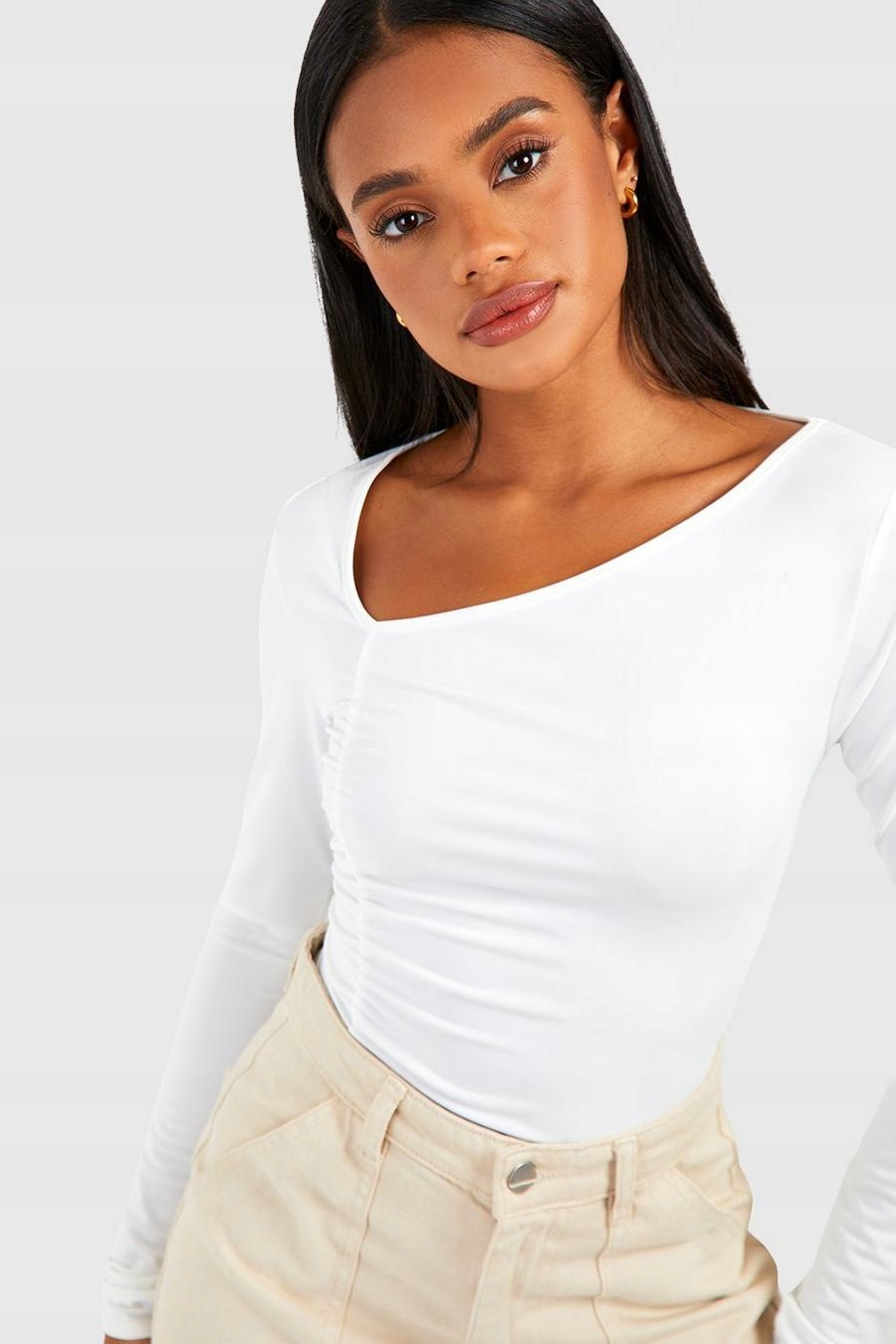 3E6A35 P27 BOOHOO BIAŁE ASYMETRYCZNE BODY XXL Rozmiar 2XL (44)