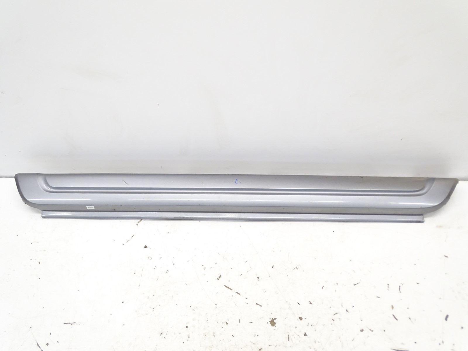 moulding threshold left cap m-packet BMW E83 X3 A08