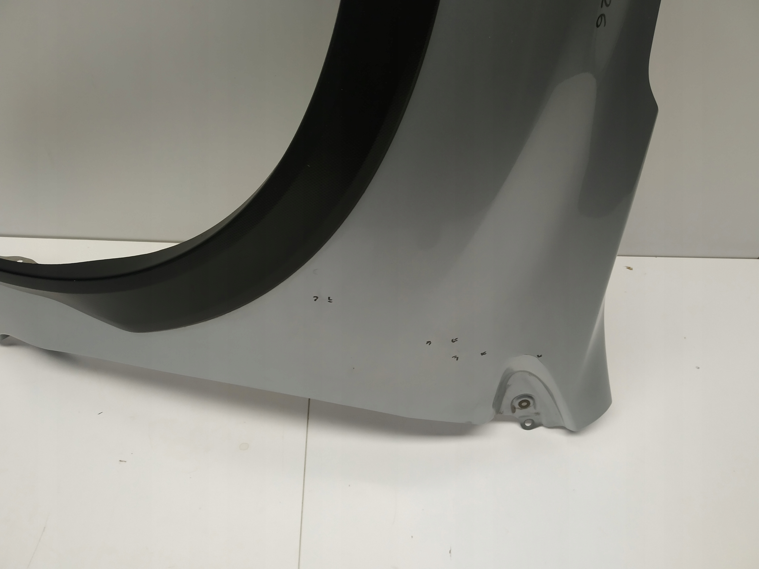 2011r + Subaru XV fender moulding front left original