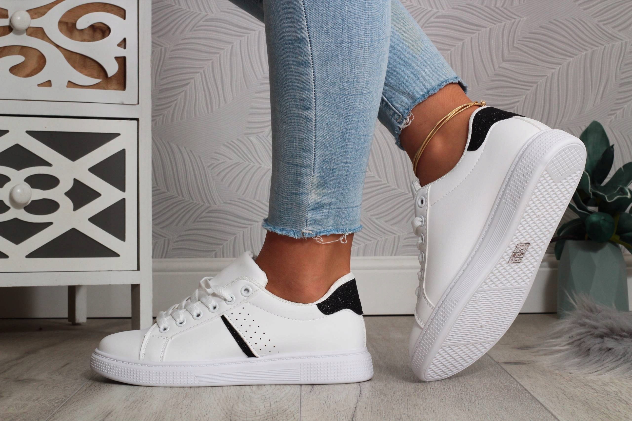 BUTY DAMSKIE SNEAKERSY SPORTOWE OBUWIE WIĄZANE WYGODNE Rozmiar 40