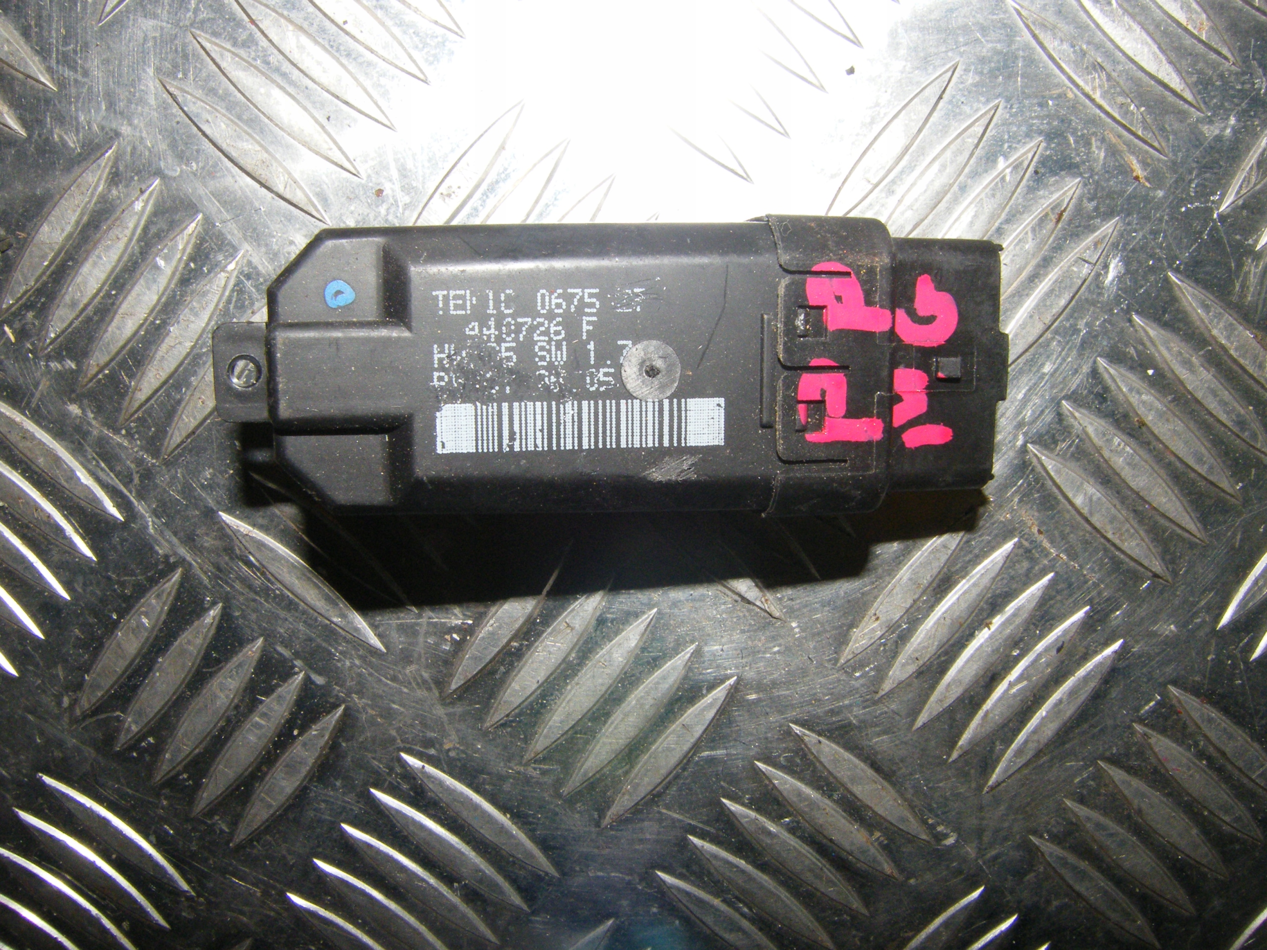 МОДУЛЬ ЛОБОВОГО СТЕКЛА ПРАВЫЙ ПЕРЕДНИЙ MEGANE II TEMIC 440726