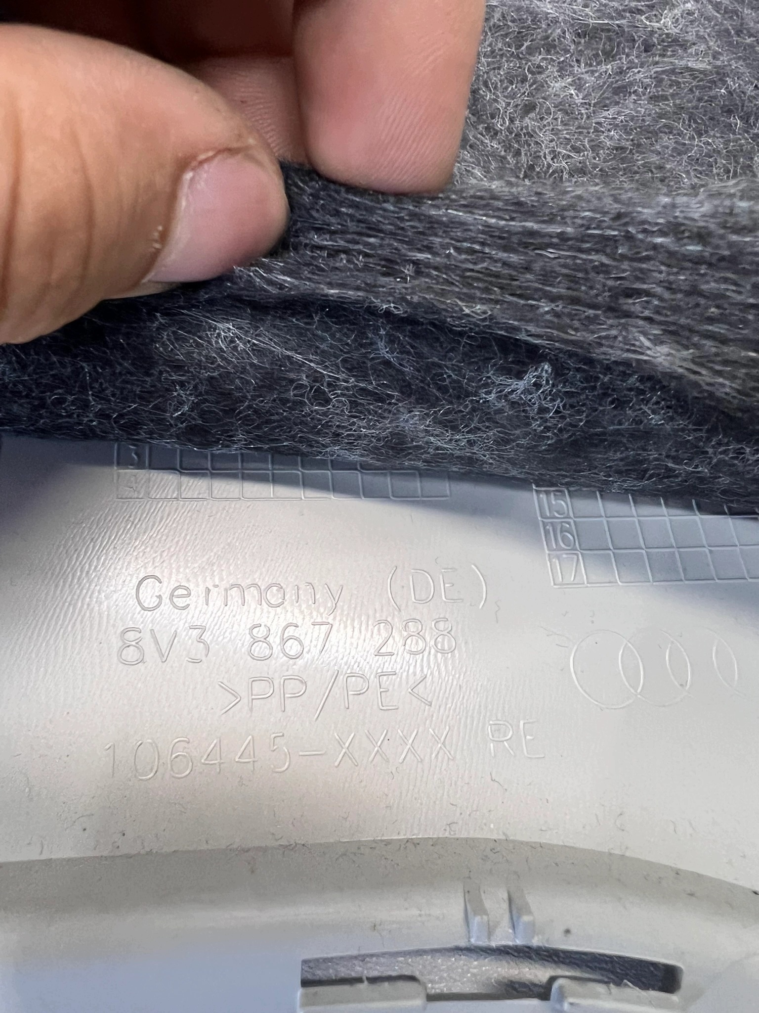 Blende Abdeckung SLUPKA rechts heck AUDI A3 8V 8V3867288
