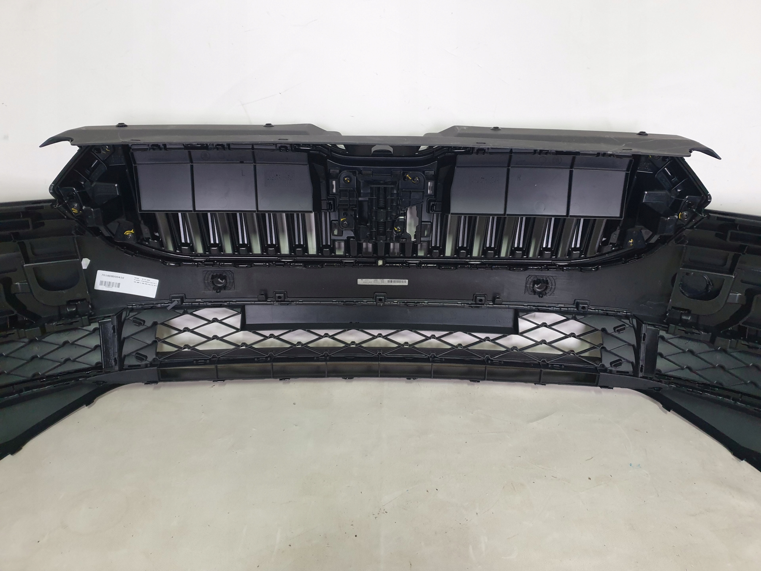 SKODA SUPERB IV 3P0 23-> bumper front front 4 x PDC cover 3P0807221