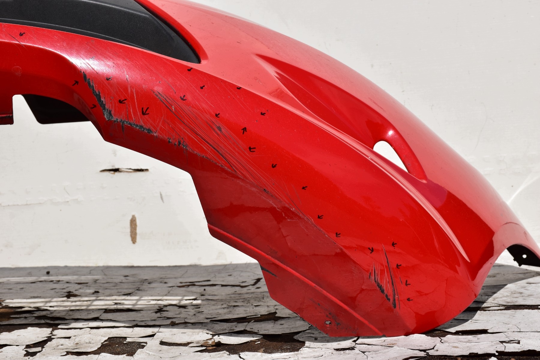 bumper front FORD FIESTA MK7 pre facelift 2008-2012 code lakieru: Colorado Red