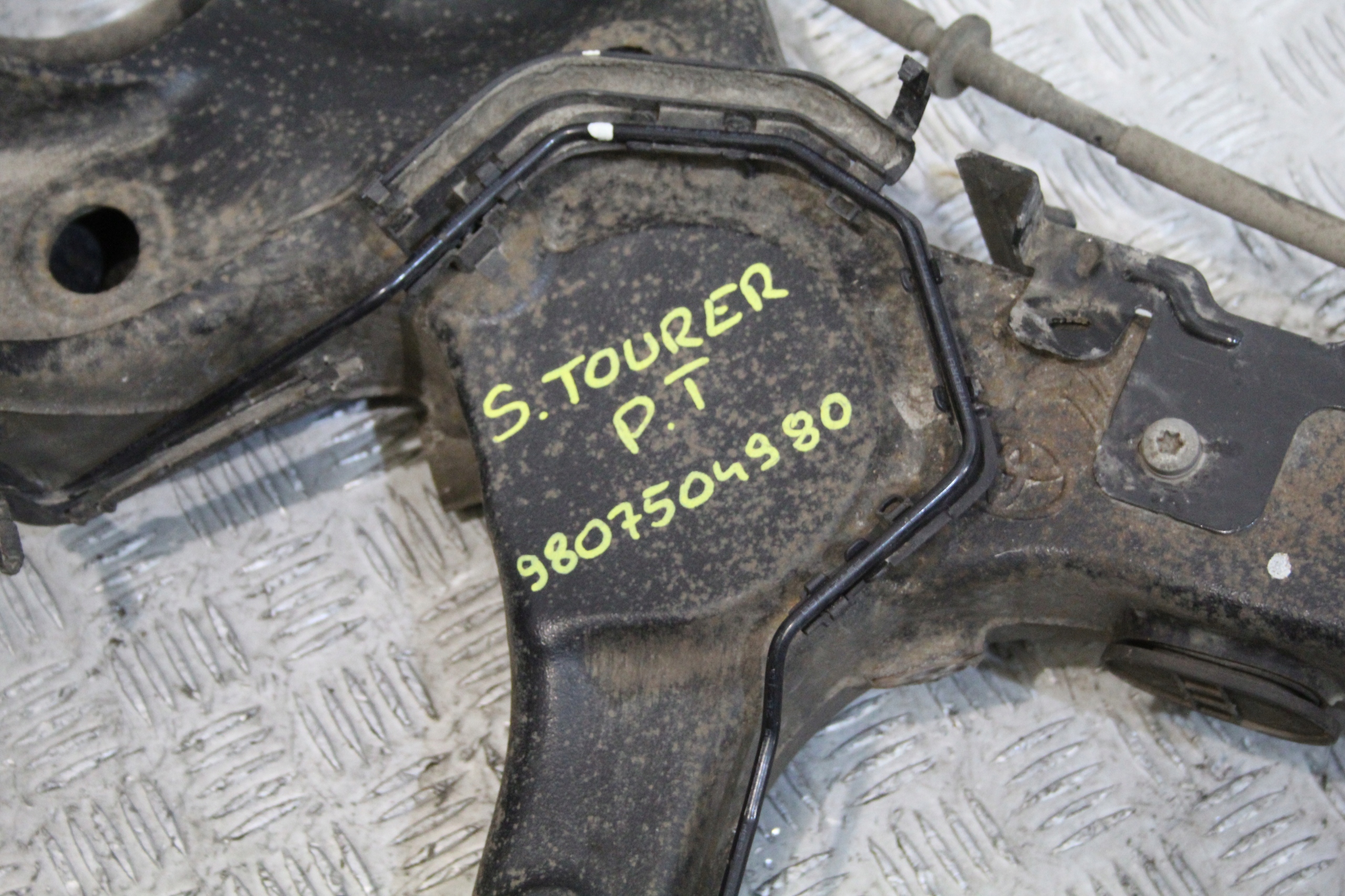 swing arm right rear part CITROEN JUMPY III 3 SPACETOURER 9807504980