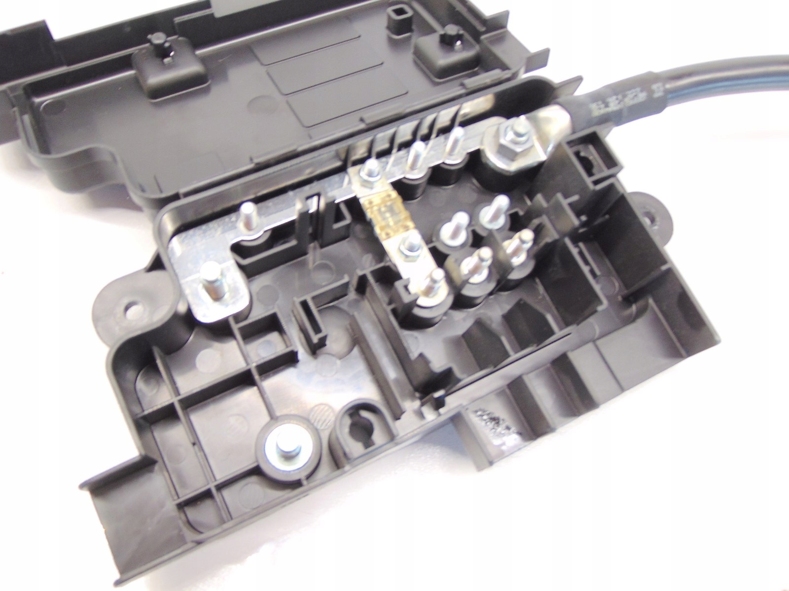 Scatola per batteria AUDI RS4 B7 06-08 8E0937548