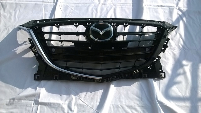 MAZDA 3 BM grill atrapa B45F-50712