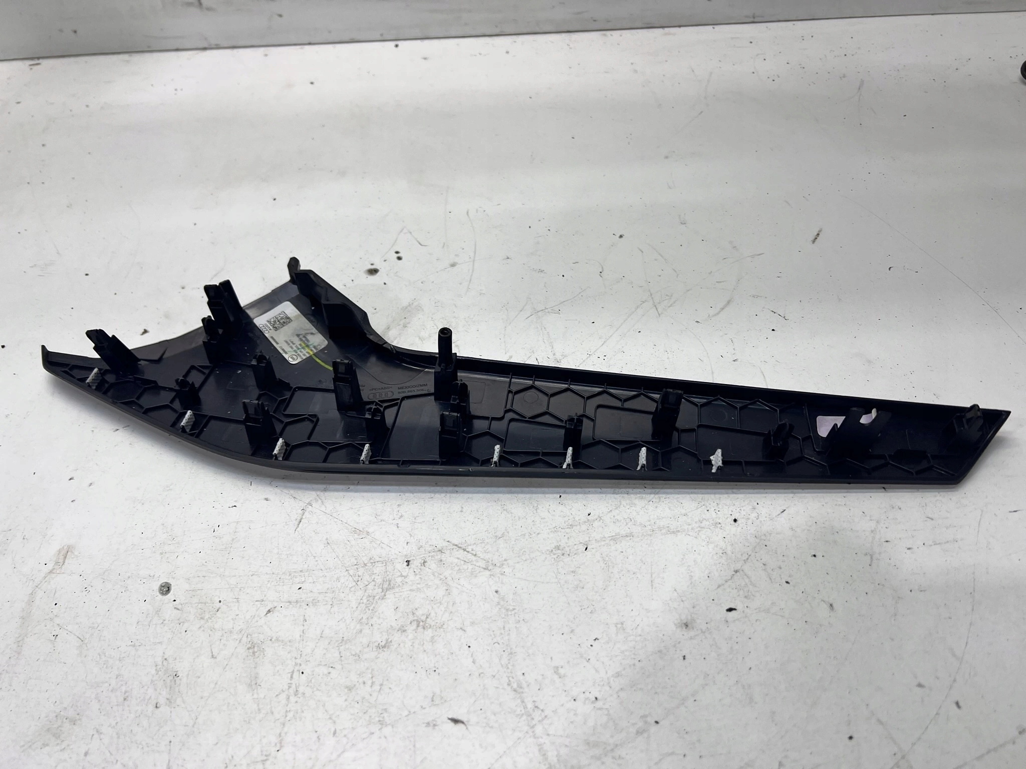 cover spoiler TUNELU right AUDI Q5 FY 80A 80B863306