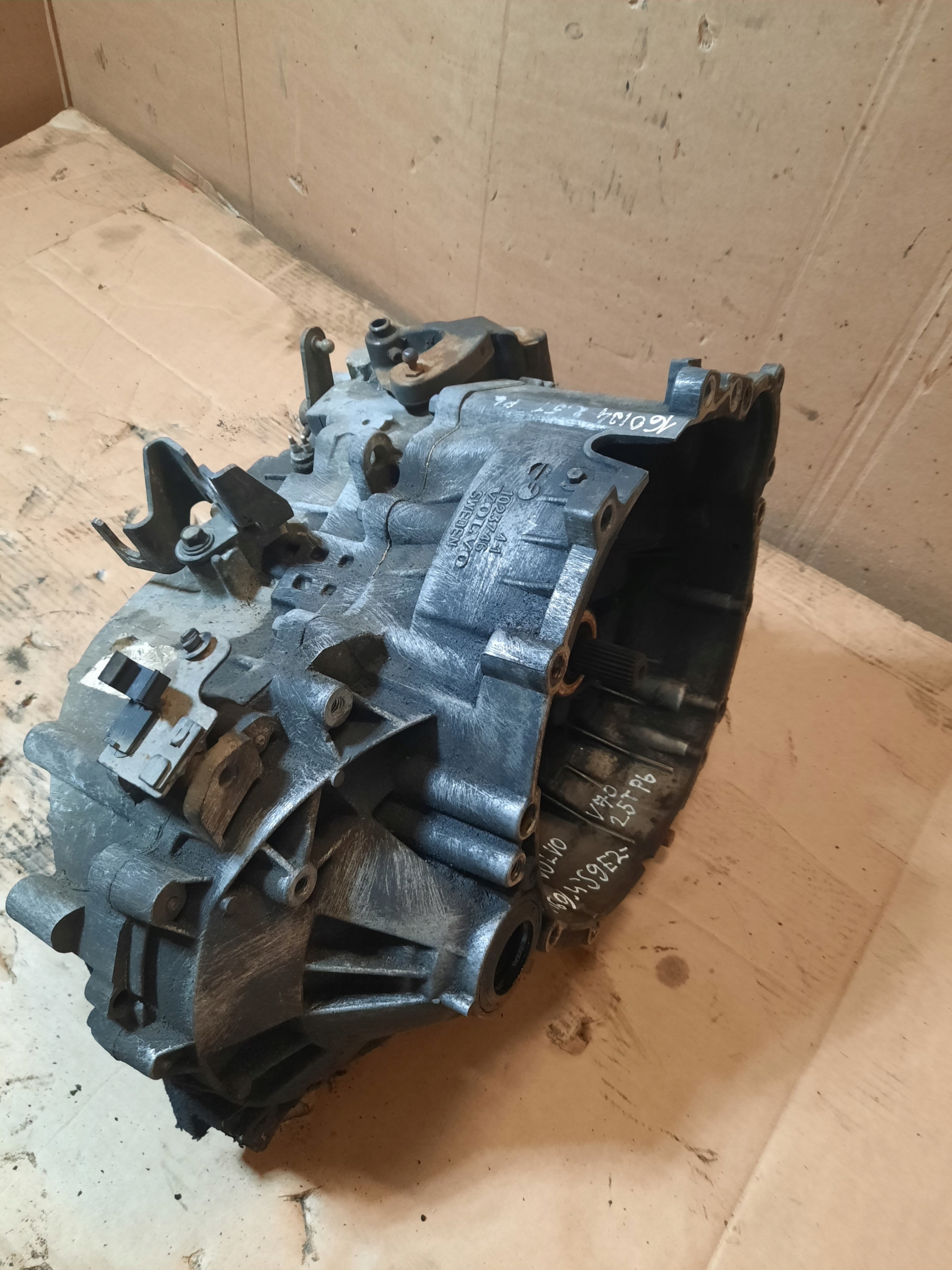 Volvo V70 2.5T OE 1023678 /1023746 Getriebe