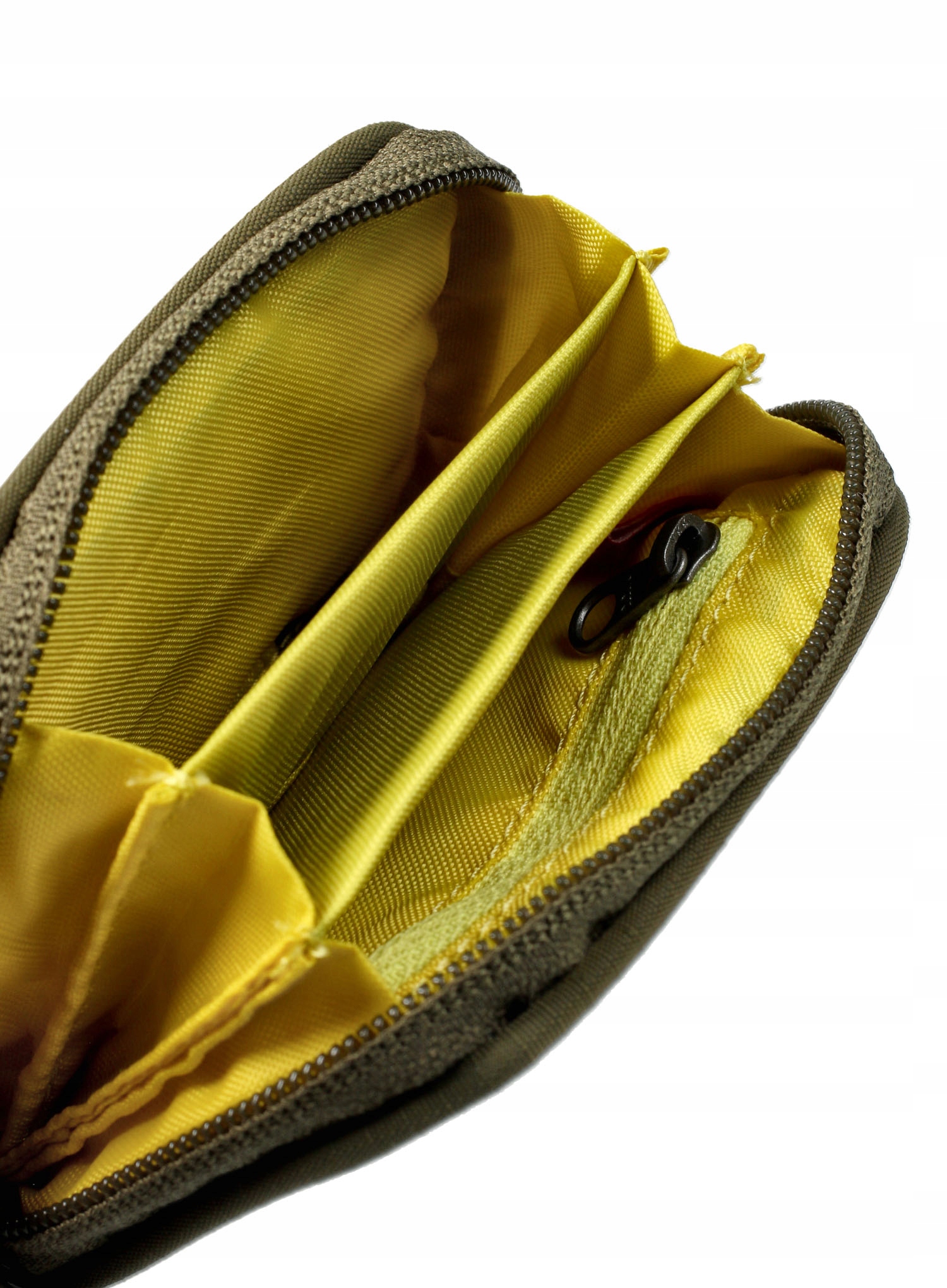 Portfel Tatonka Plain Wallet RFID B - olive Rodzaj standardowe