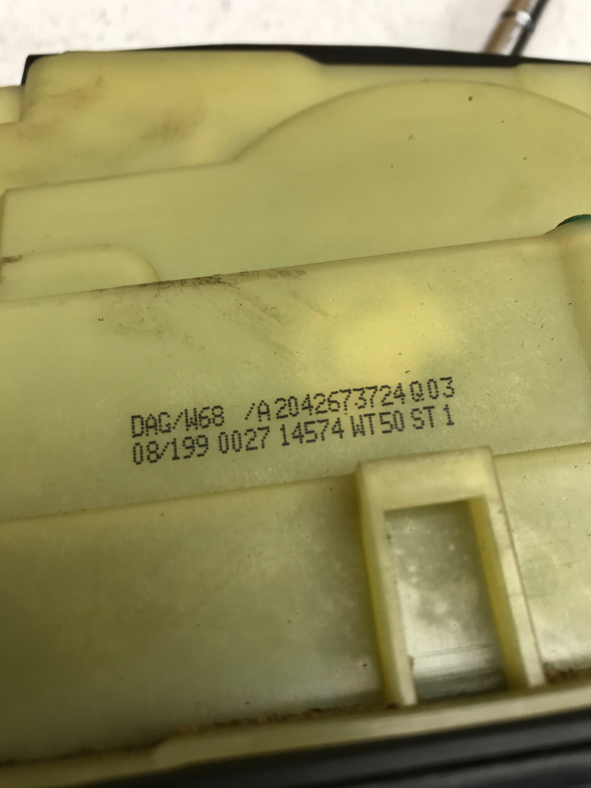 trim gear lever MERCEDES W204 A2042673724