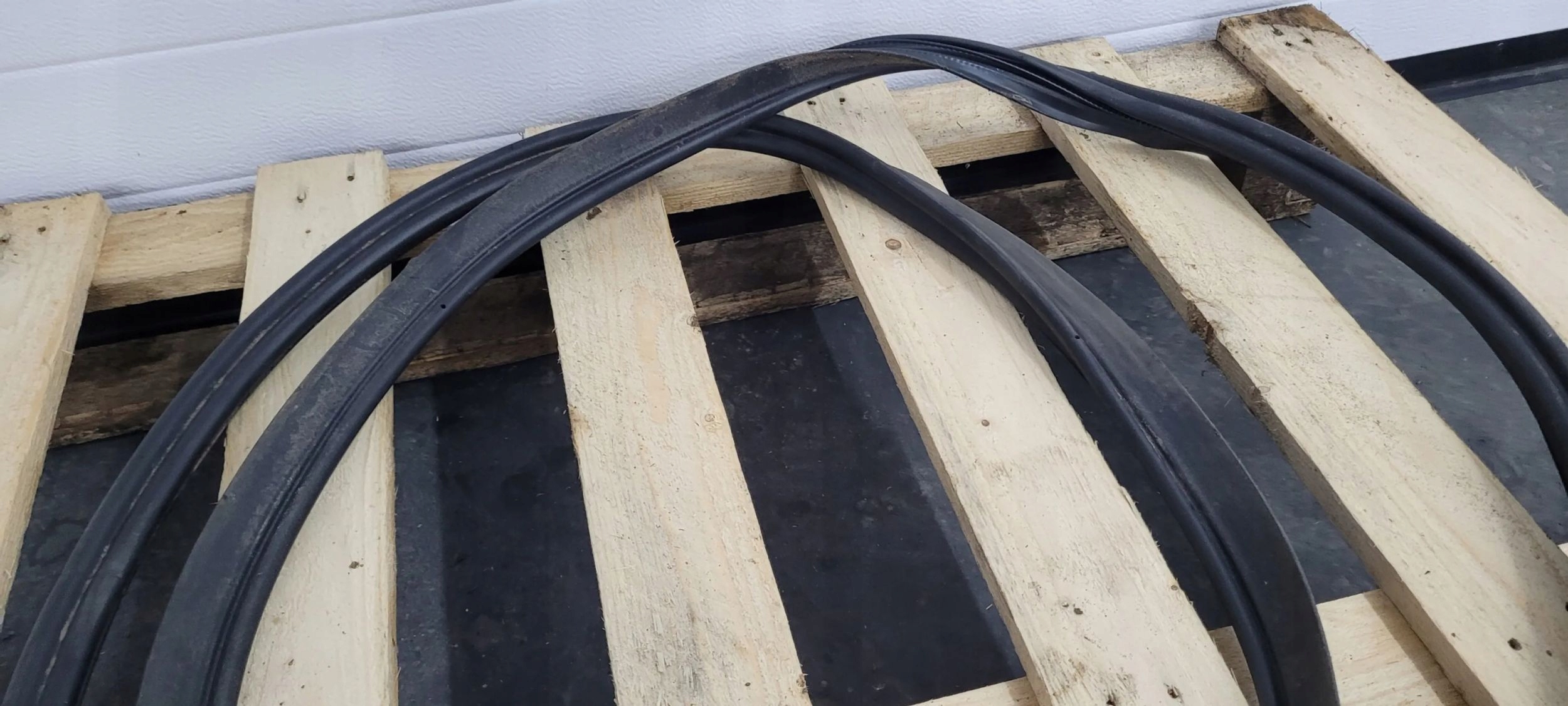 A6 C7 4G LIFT gasket bonnet boot rear part KOMBI